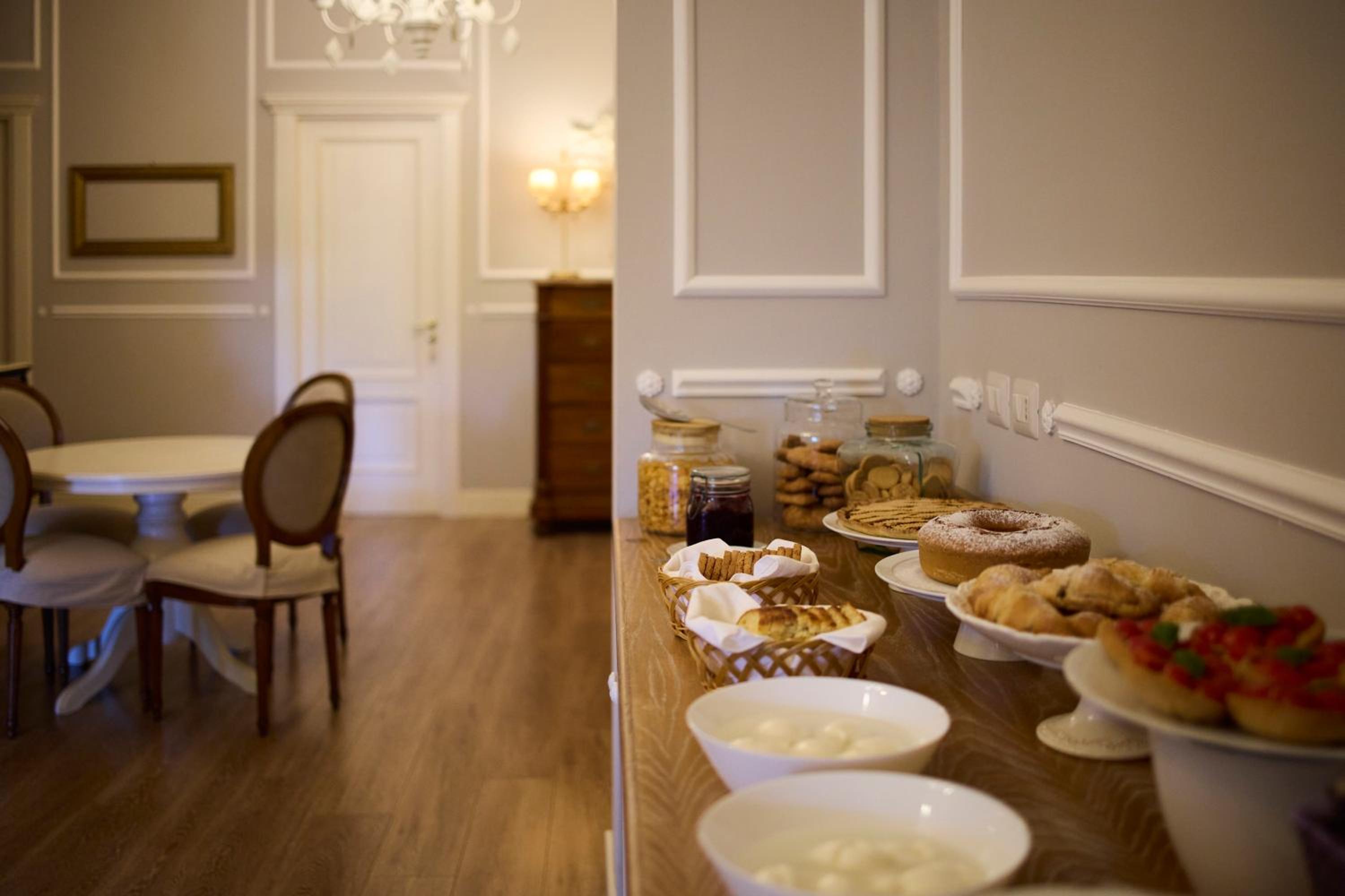 Hotel Relais Villa Le Bianche - Image 1