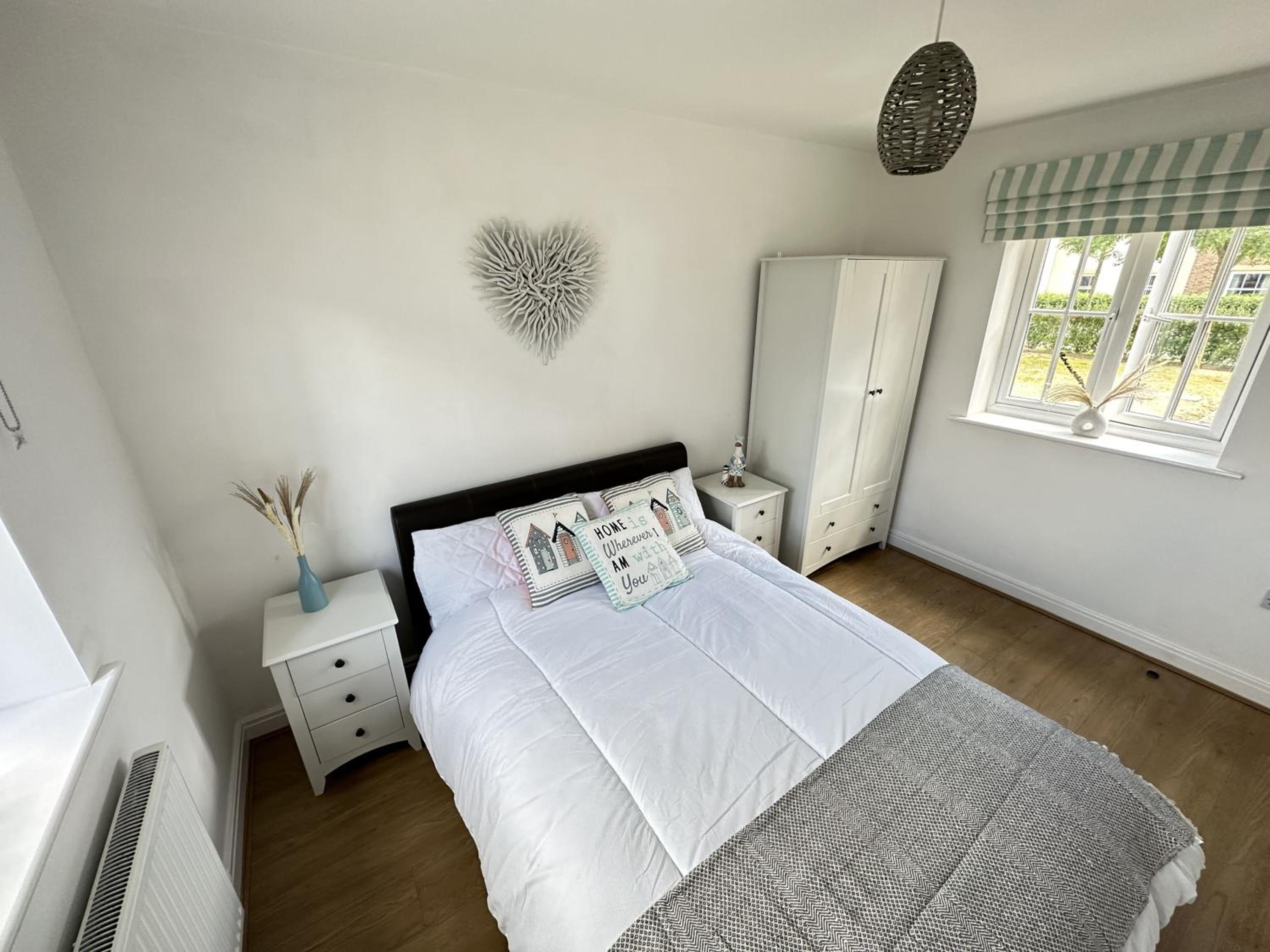 Seasalt Cottage - Part of the The Bay Filey Holiday Village with pool, gym and direct beach access, pub, restaurant, tennis and meadows walks