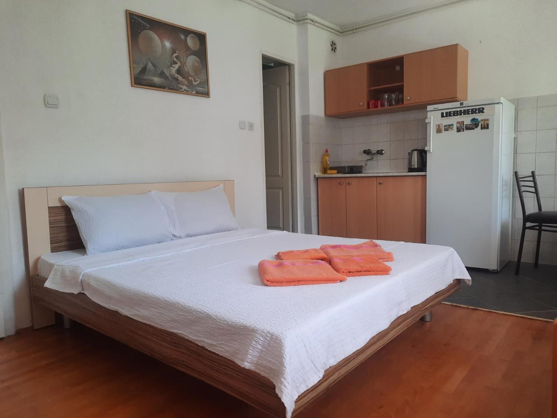 ANA Apartments
