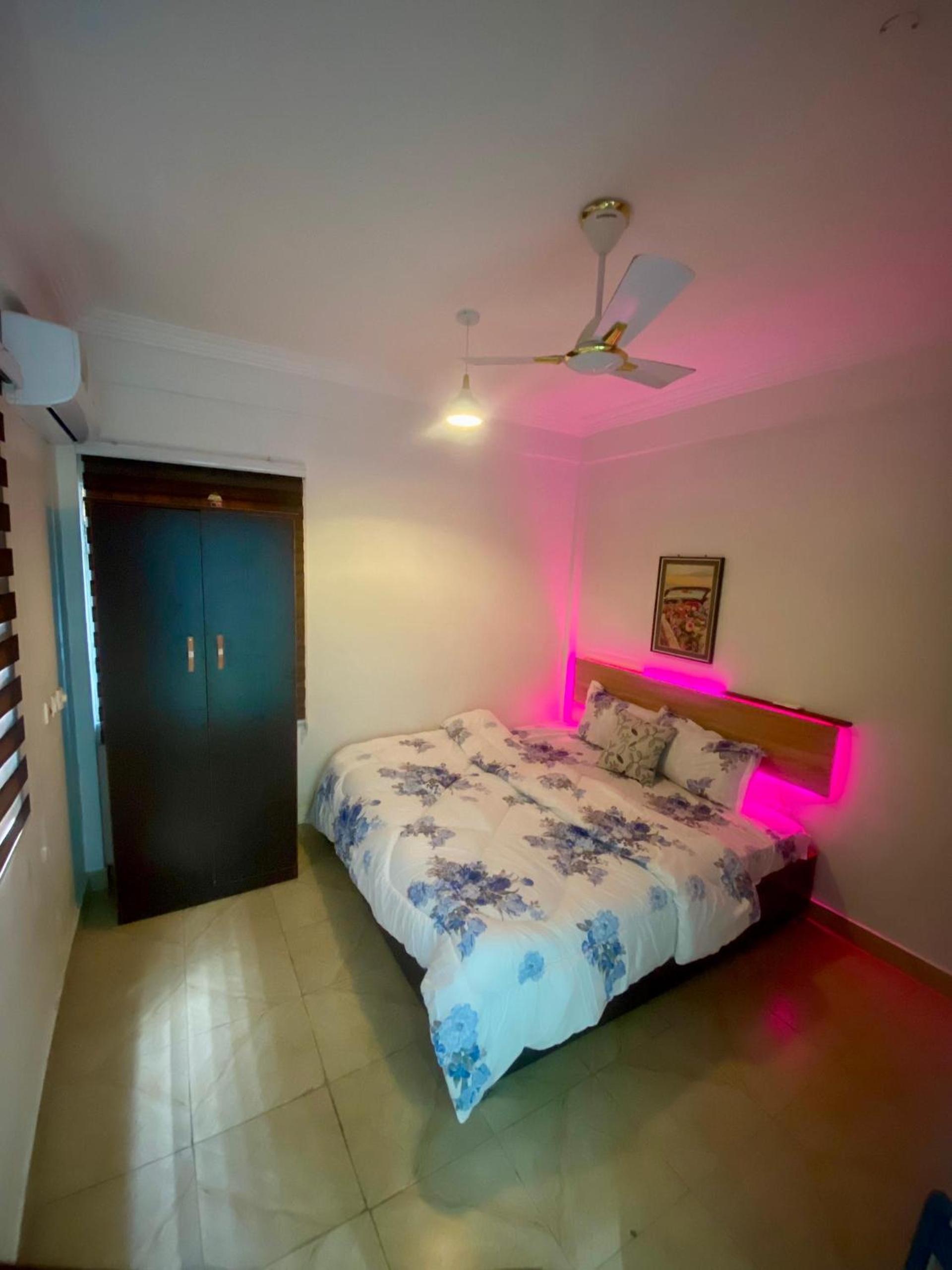 SmileView Apartment