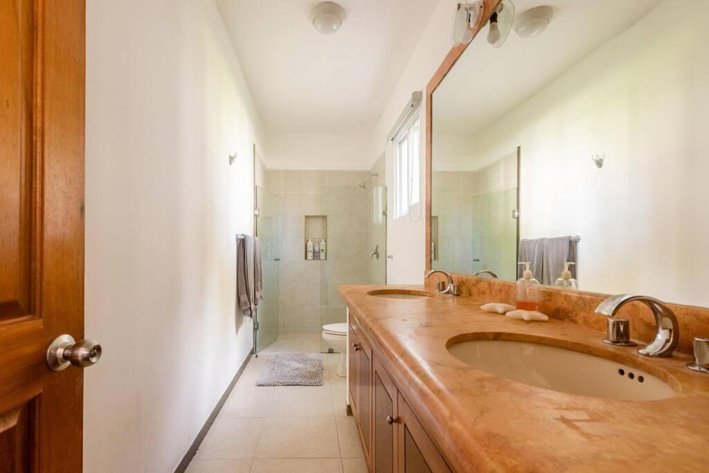 Stunning condo in excellent location