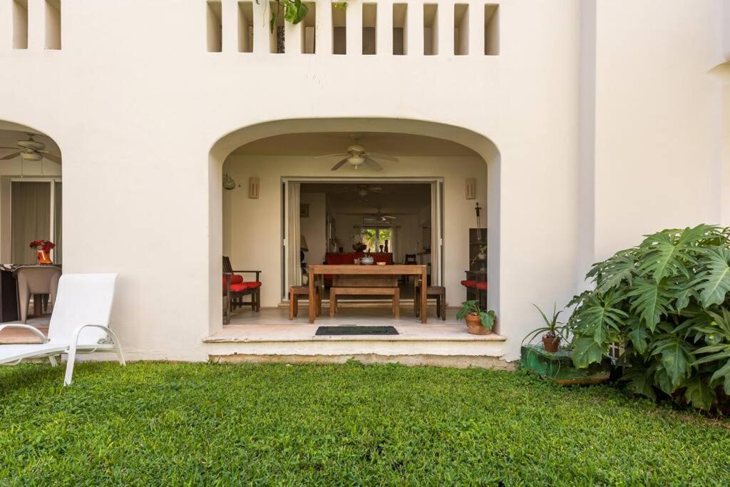 Stunning condo in excellent location