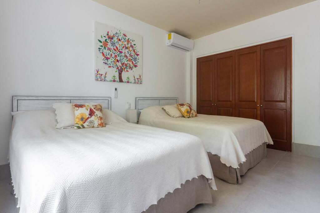 Stunning condo in excellent location