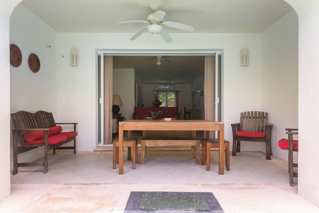 Stunning condo in excellent location