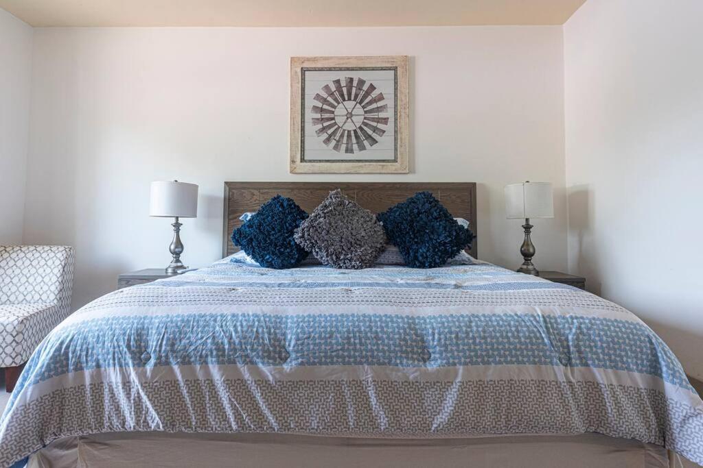 Stunning condo in excellent location