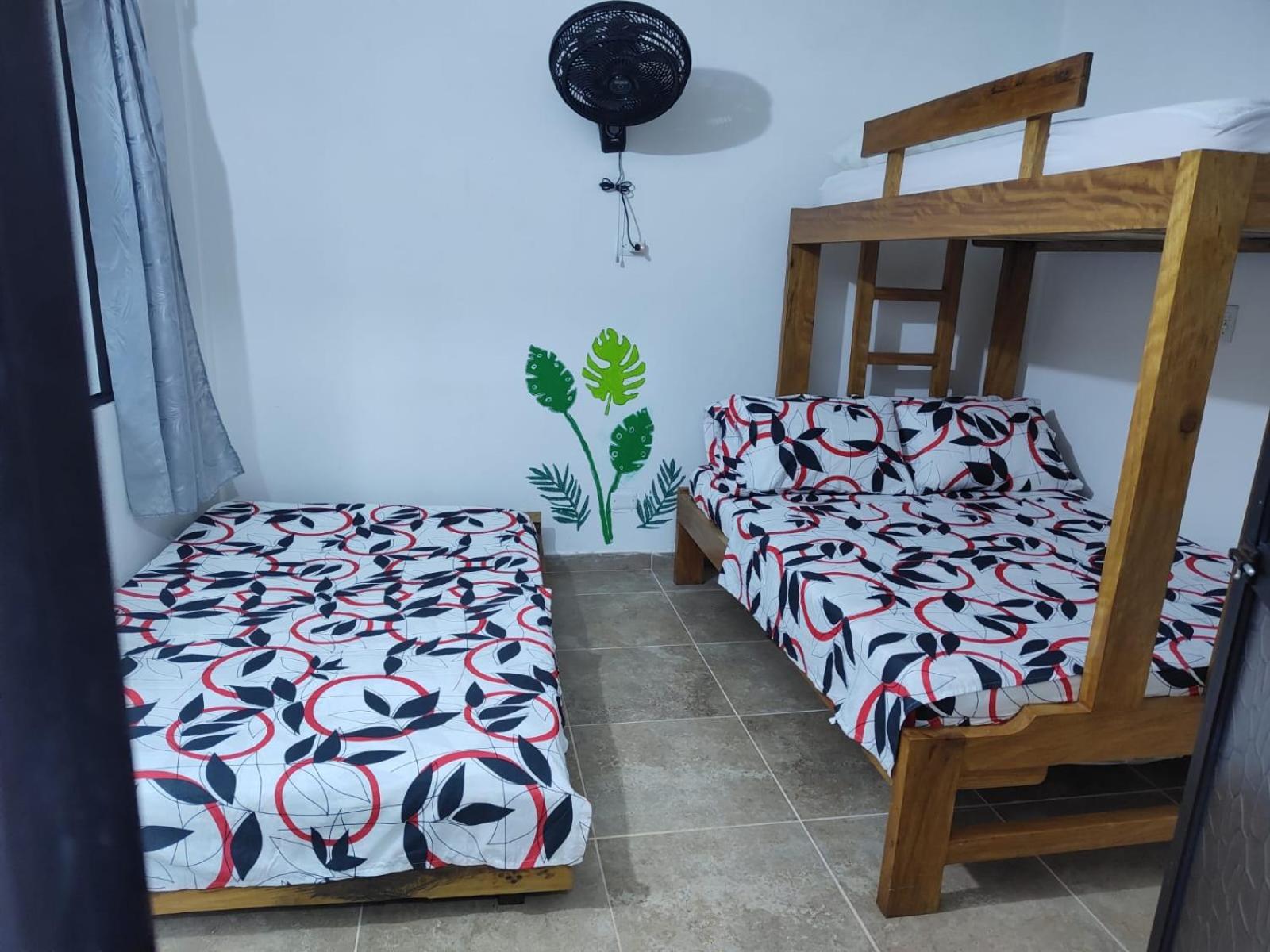 Hostal Rojoyale