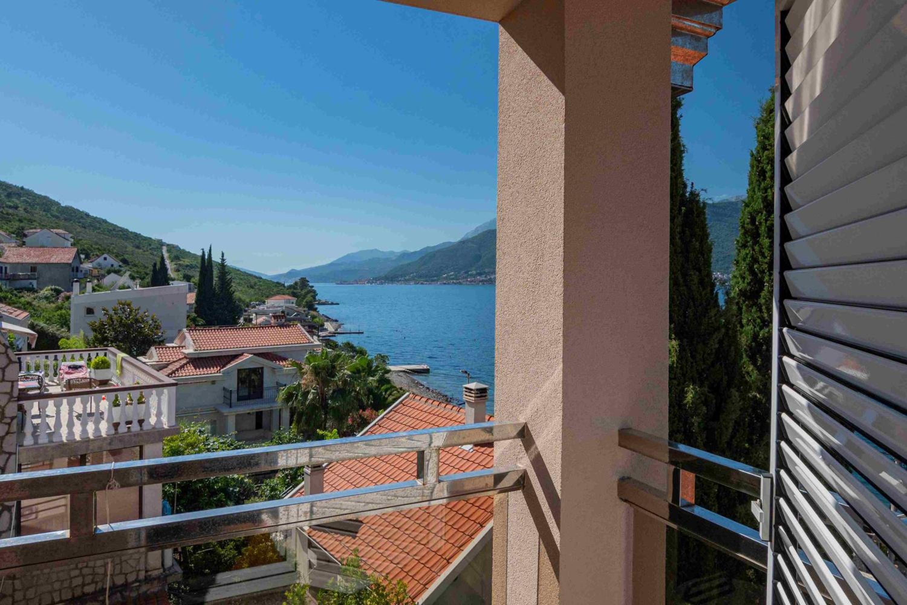 Krasici Suntime apartment photo 4