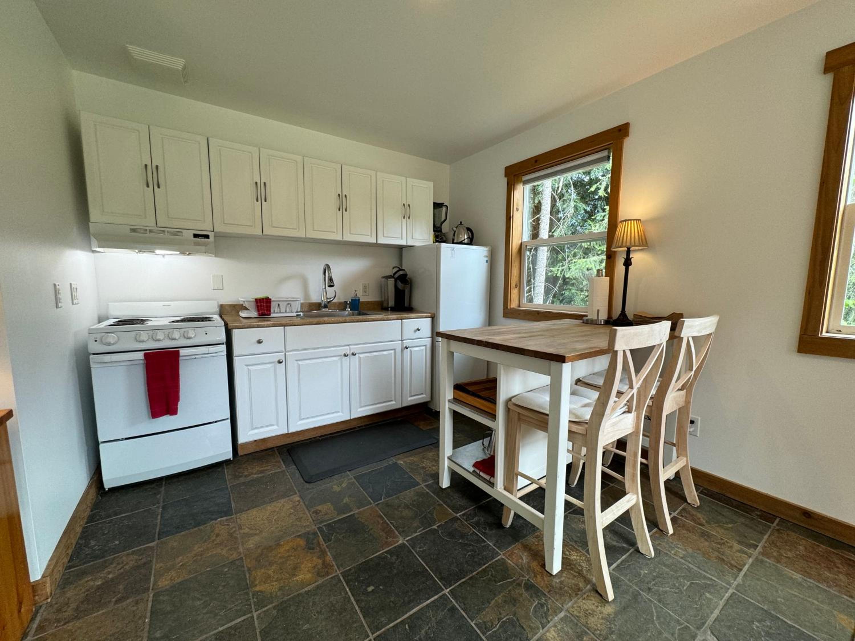 The Kootenay Cottage