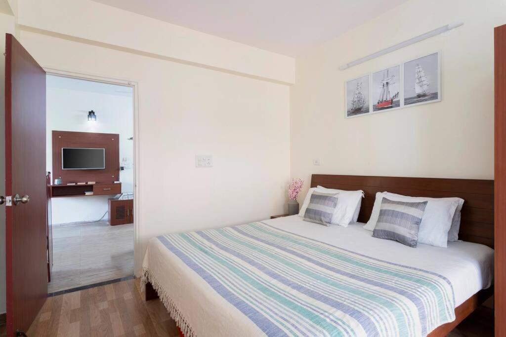 Cosy-vibes 2bhk High Speed Wi-fi near Baga beach view 2
