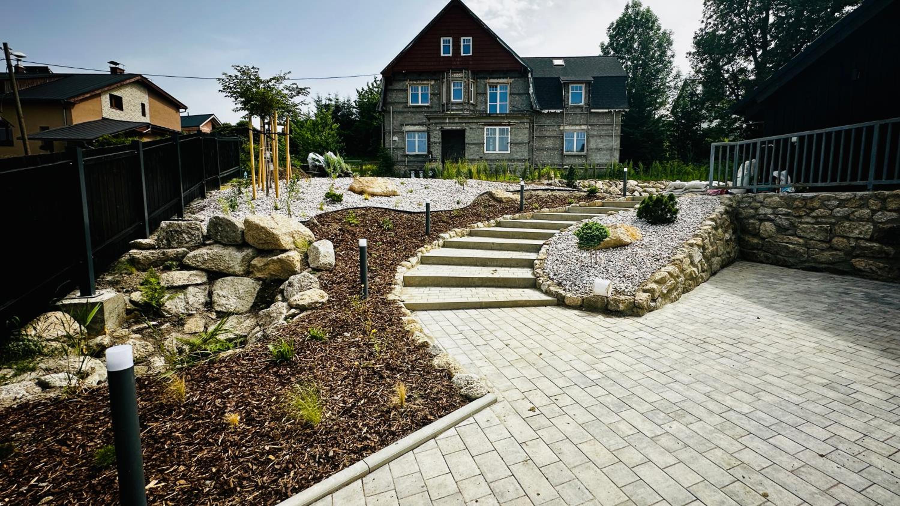 Residence Smržovka - Luxury House with Swimming Pool, Jacuzzi, Garden and BBQ
