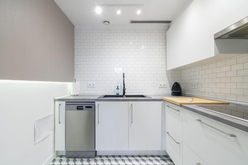 Espectacular moderno con parking by CABANA Rentals photo 4