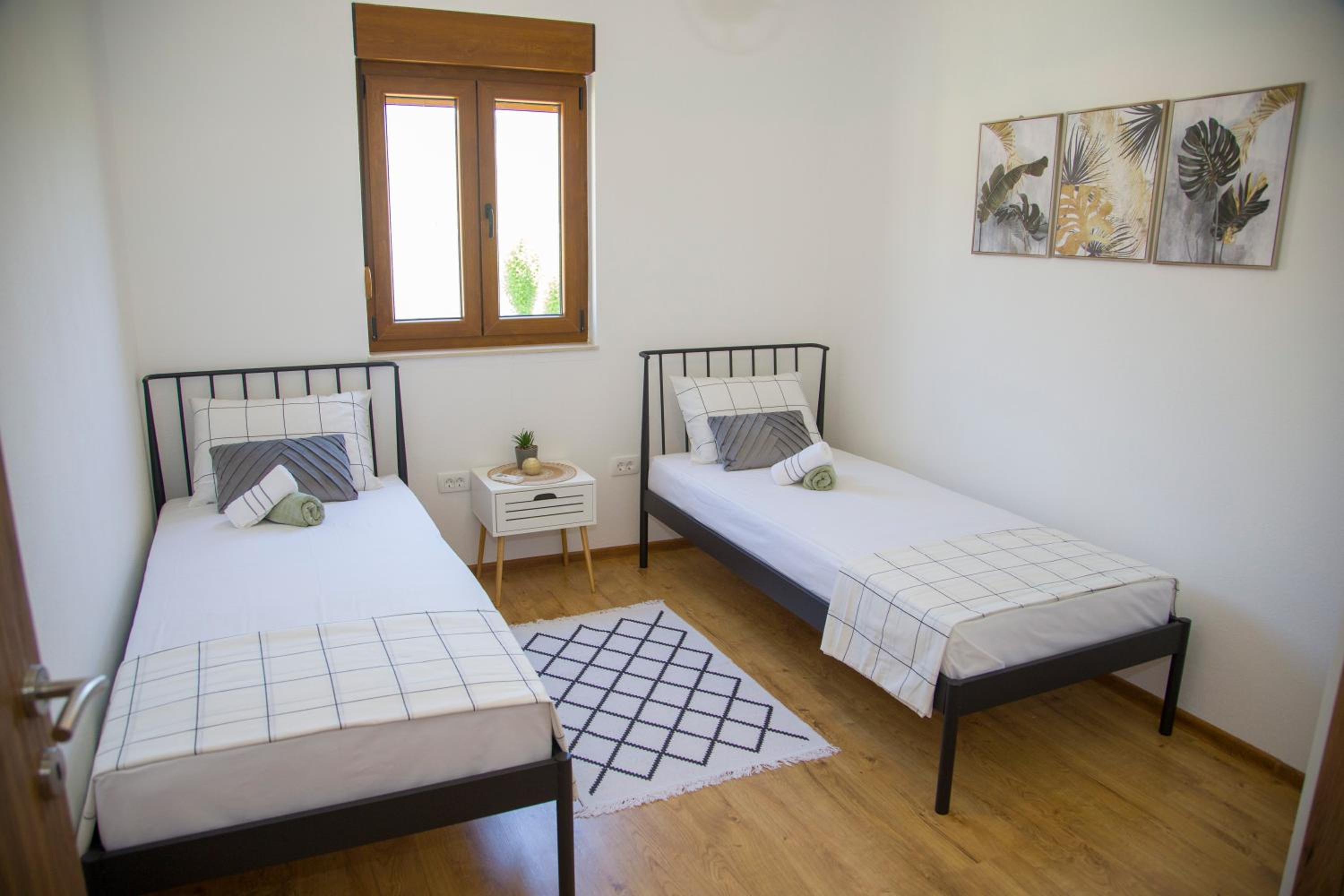 Luxury Villa G Residency