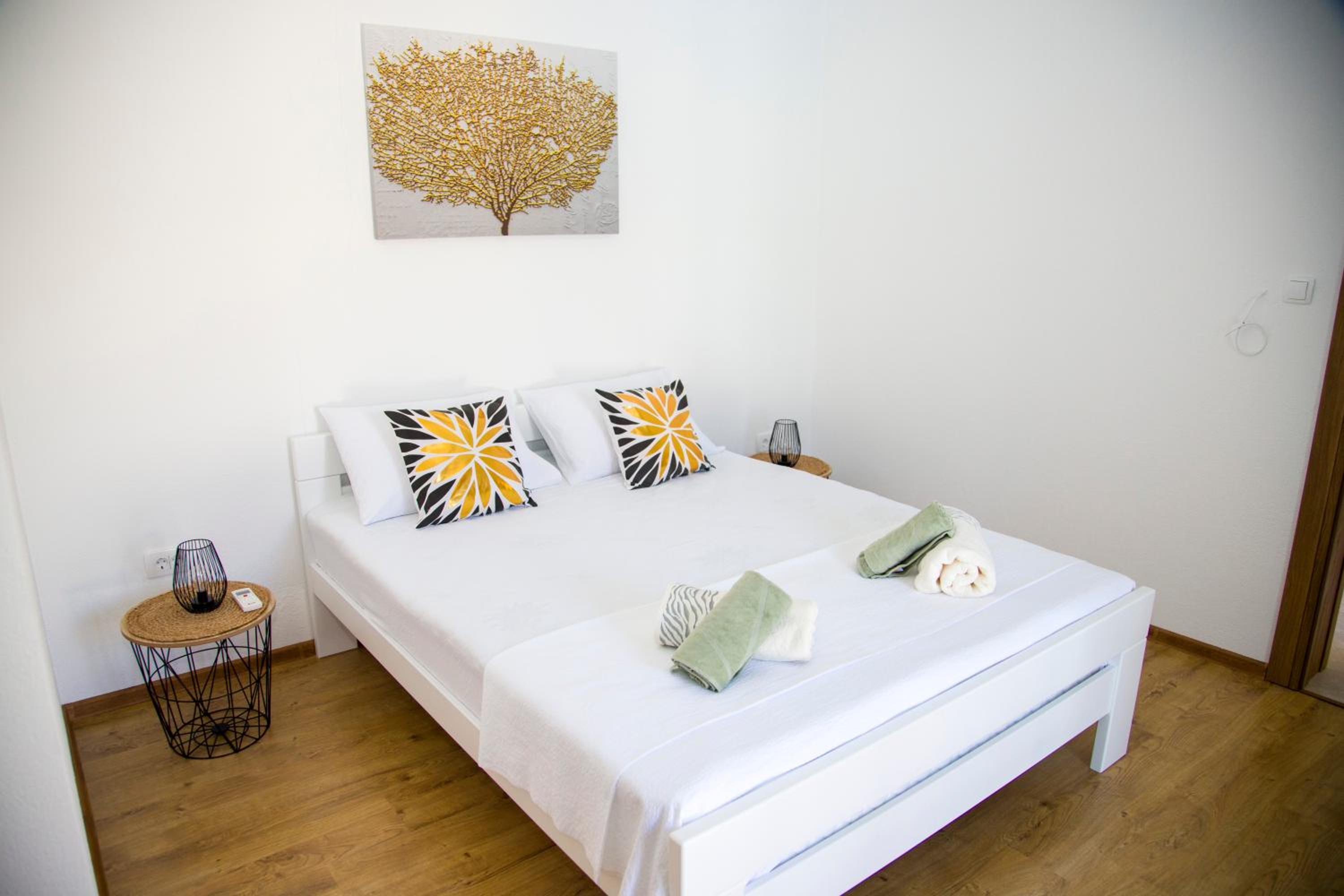 Luxury Villa G Residency