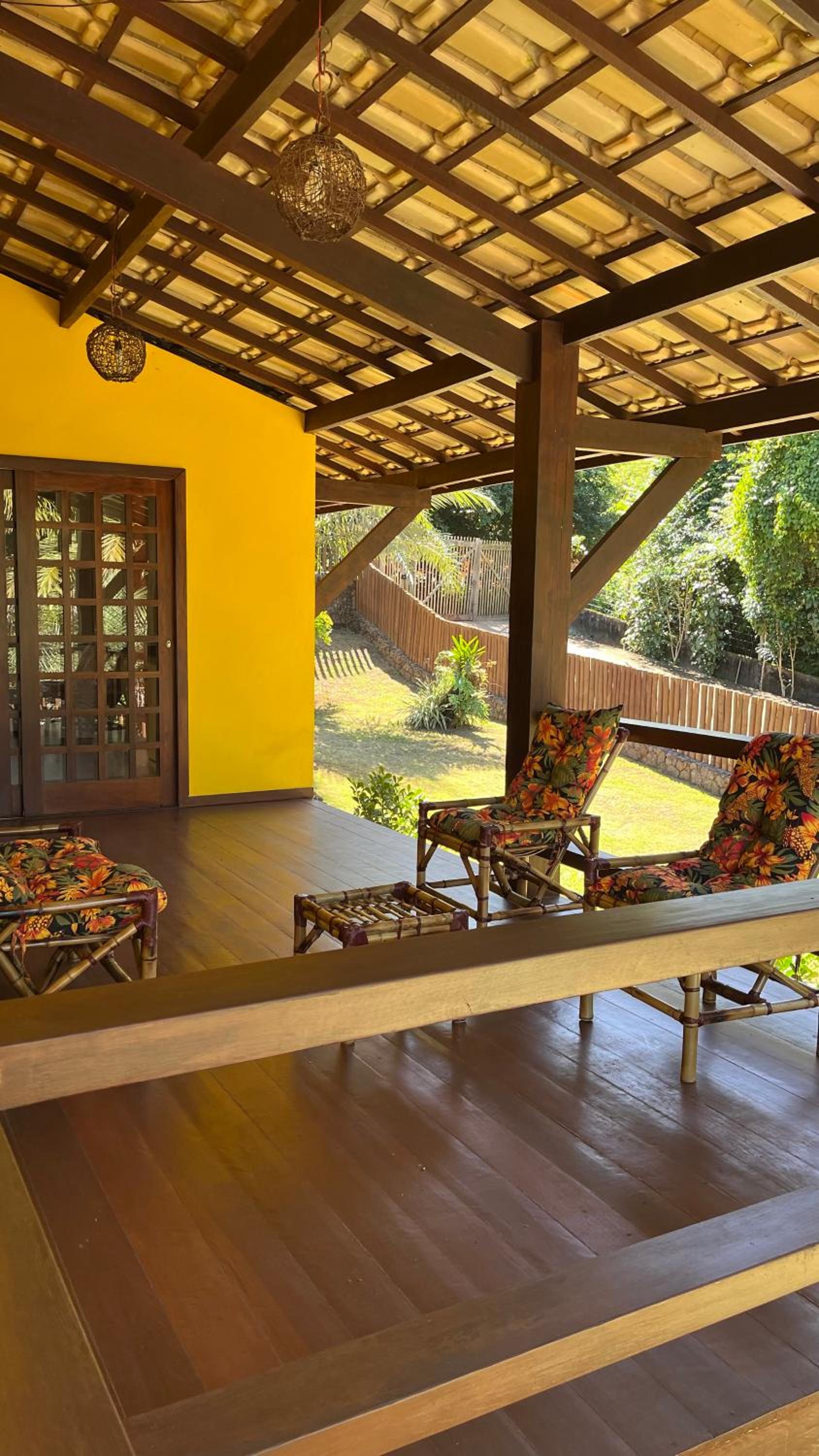 Casa Amarella - Condomínio de casas