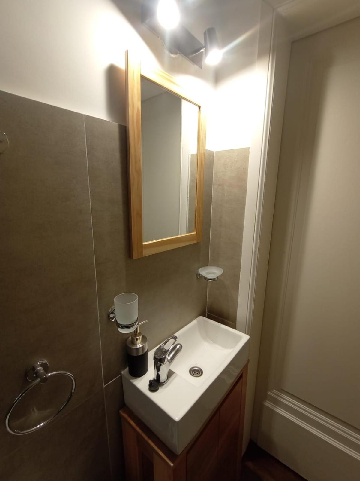 Acogedor e impecable apartamento neocolonial