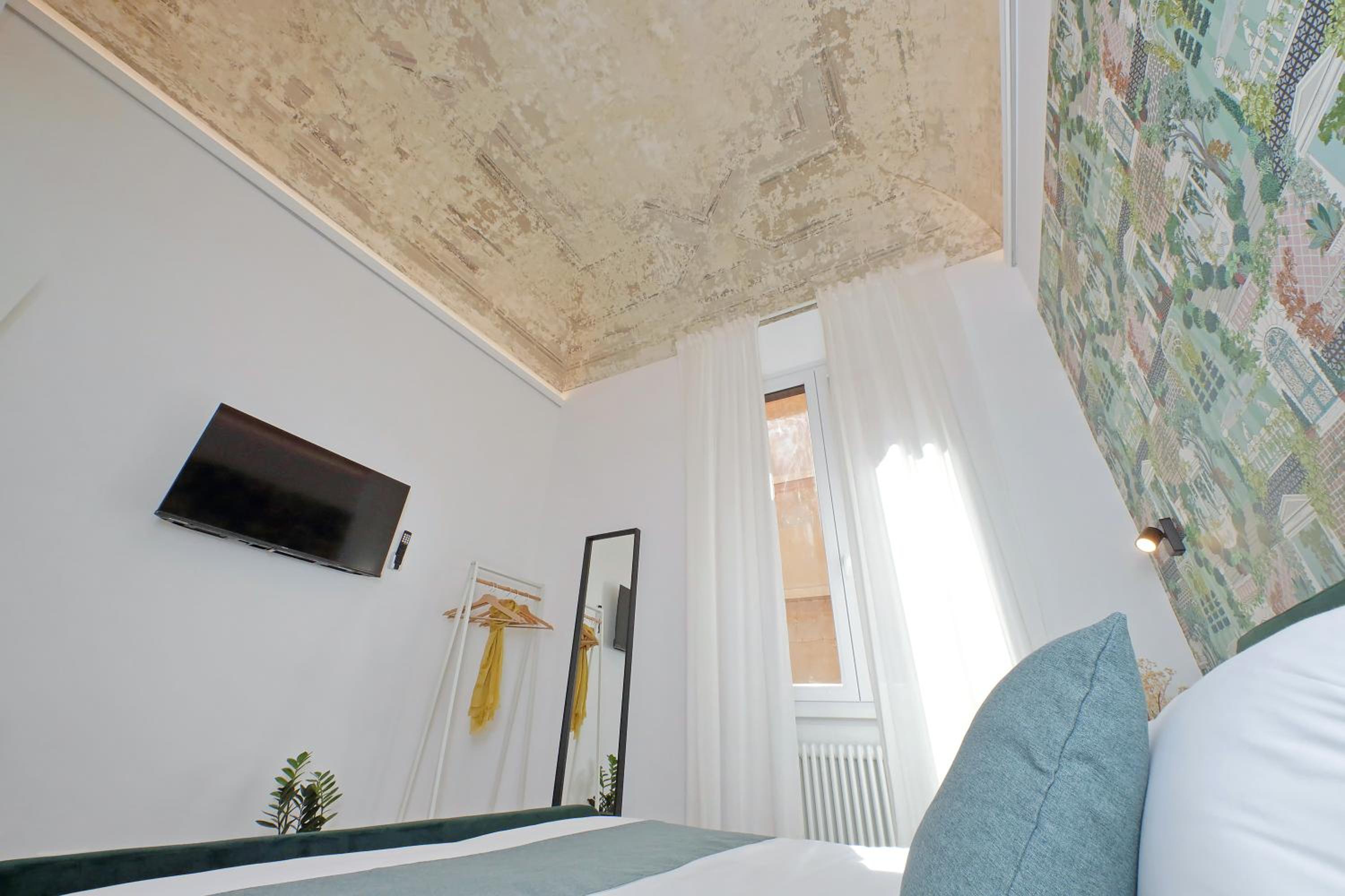 Redseven Rome Apartments