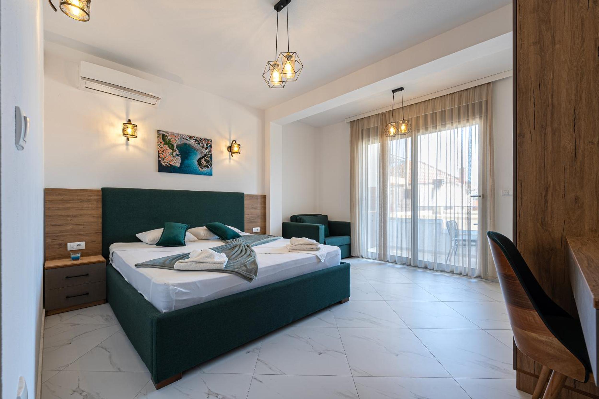 Sahat Kula Residence