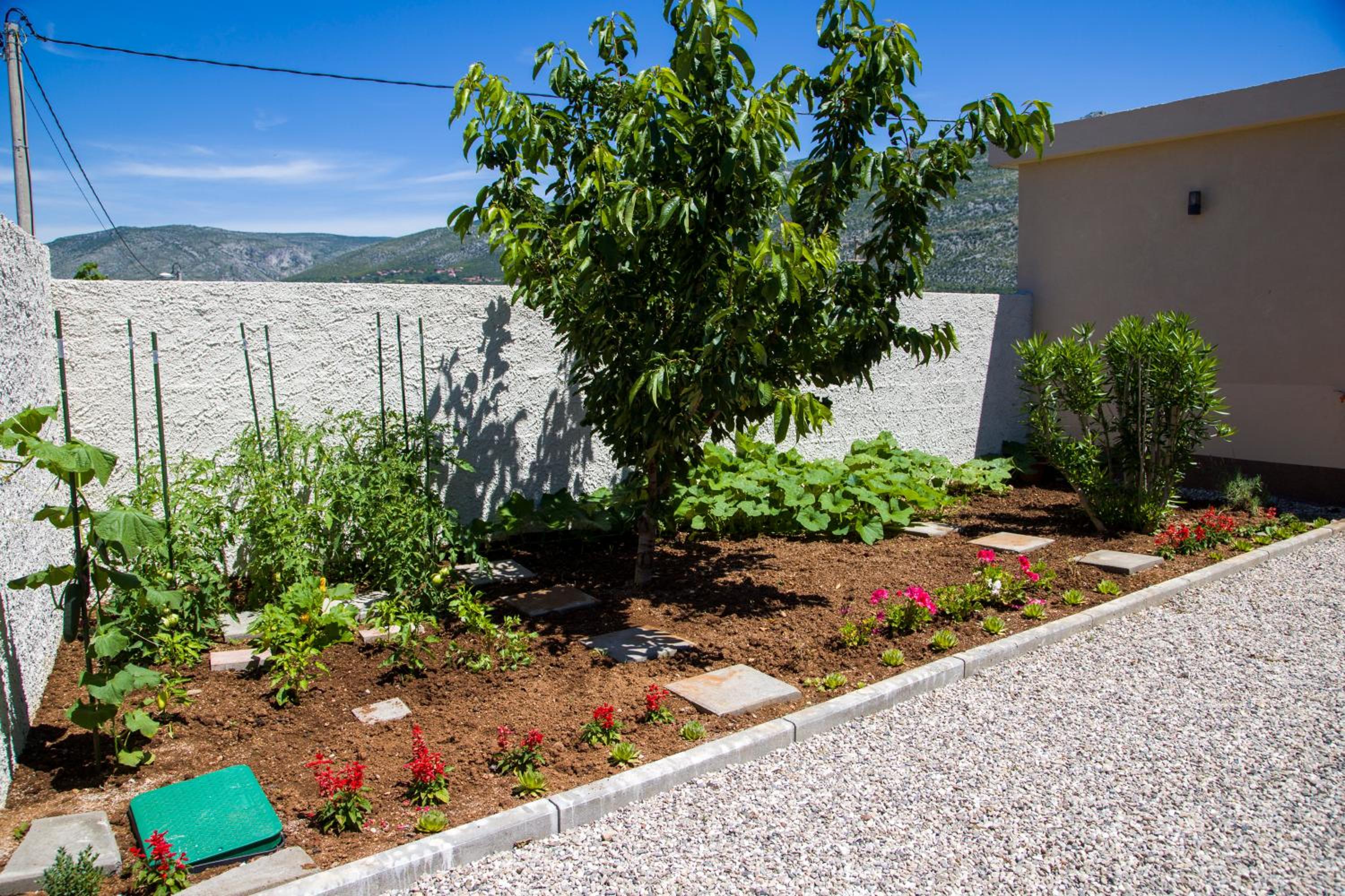 Luxury Villa G Residency