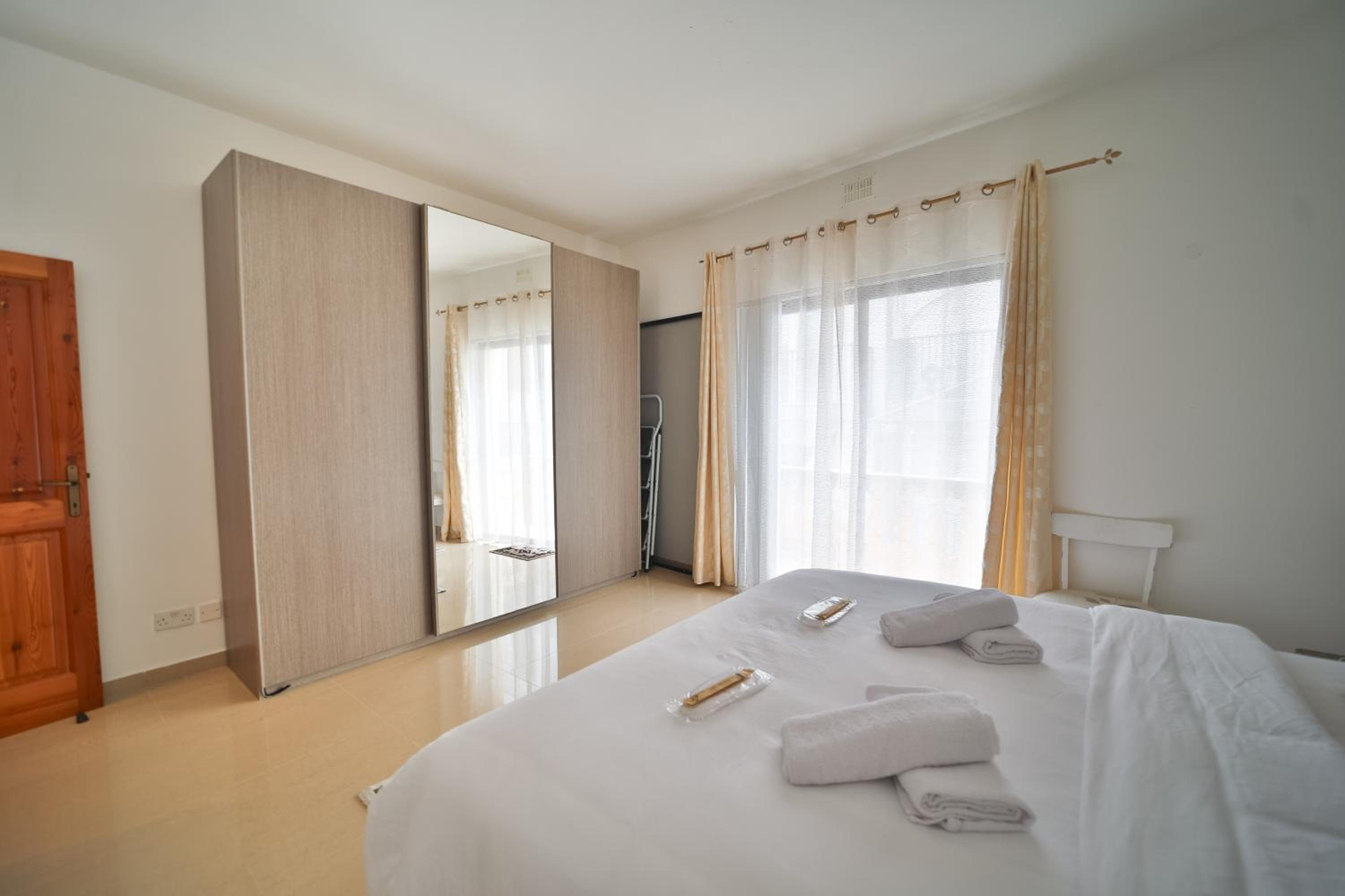 Modern SeaView Xlendi Apartment