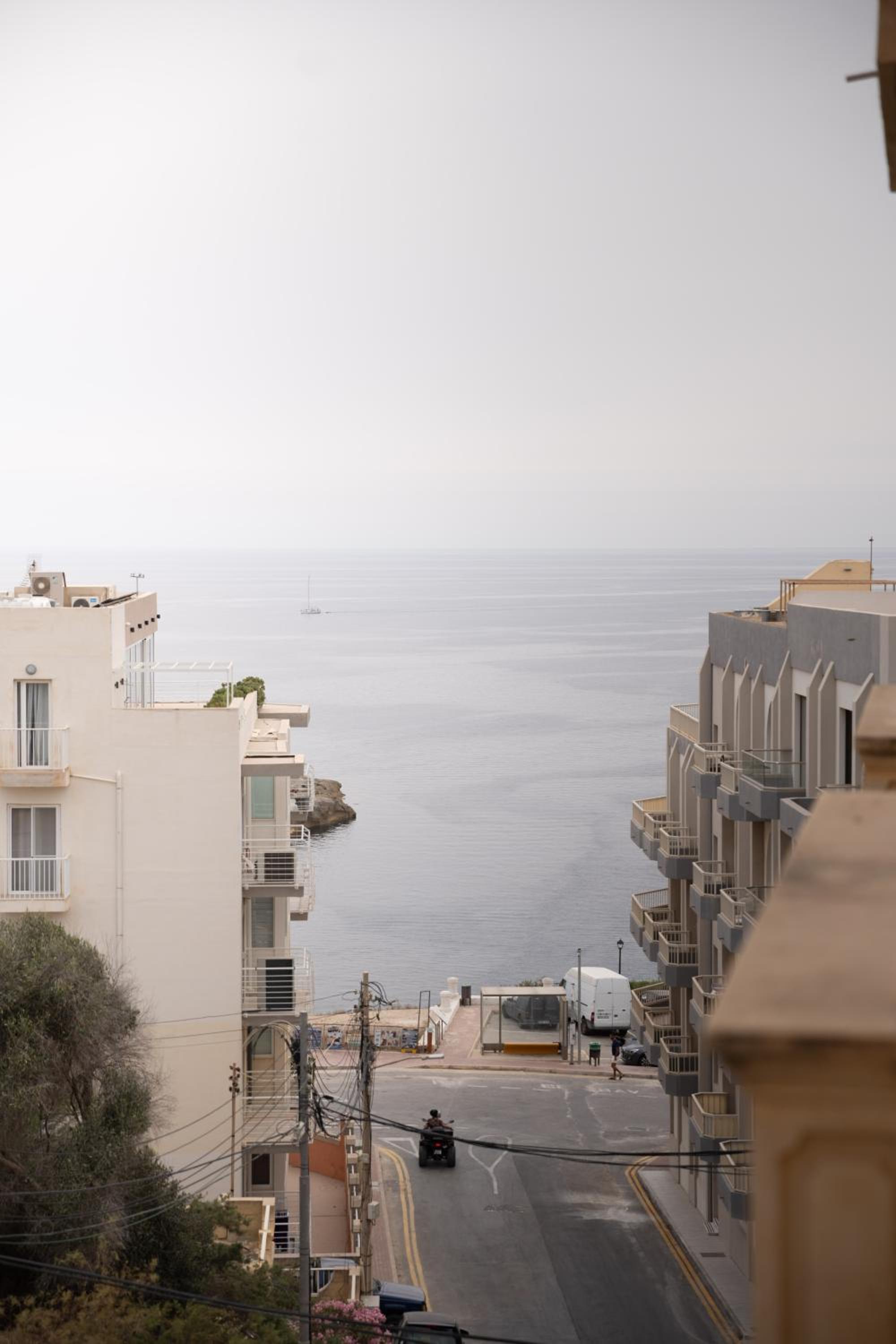 Modern SeaView Xlendi Apartment