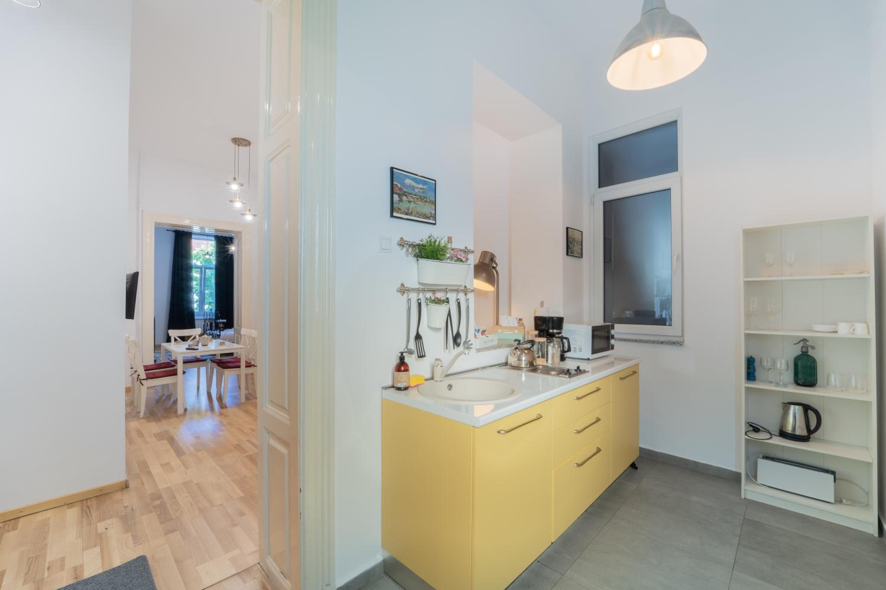 Historic 5 star apartment in the main plaza view 5