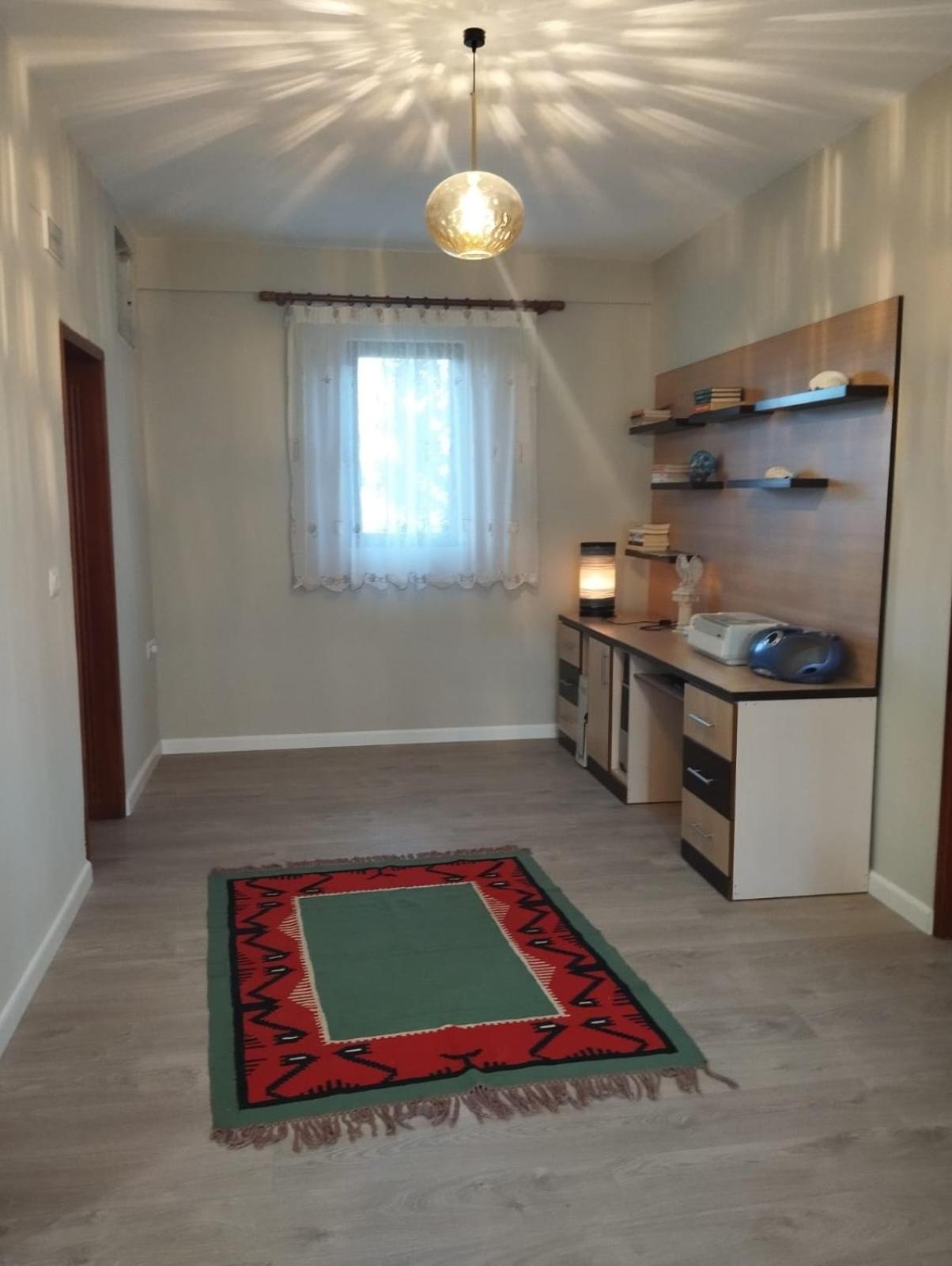 Leatis Apartment