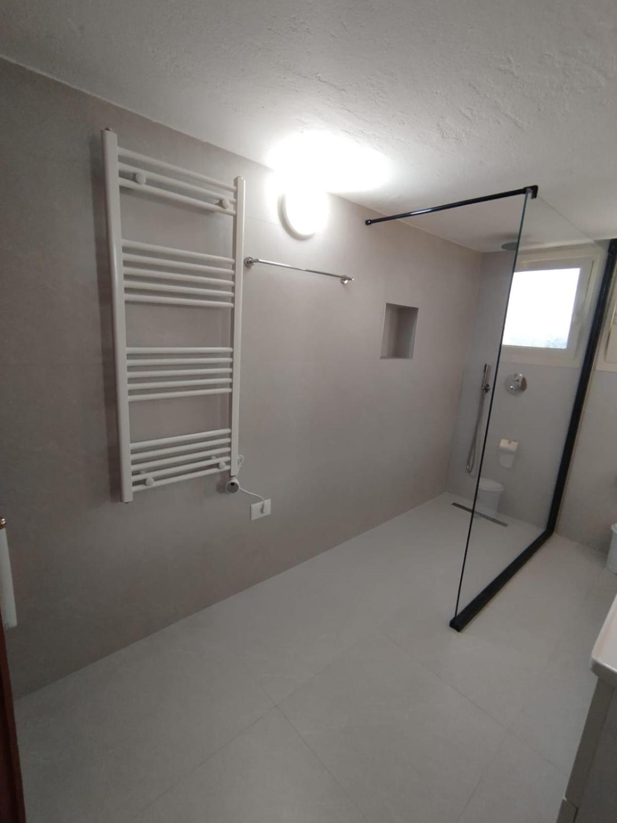 Leatis Apartment