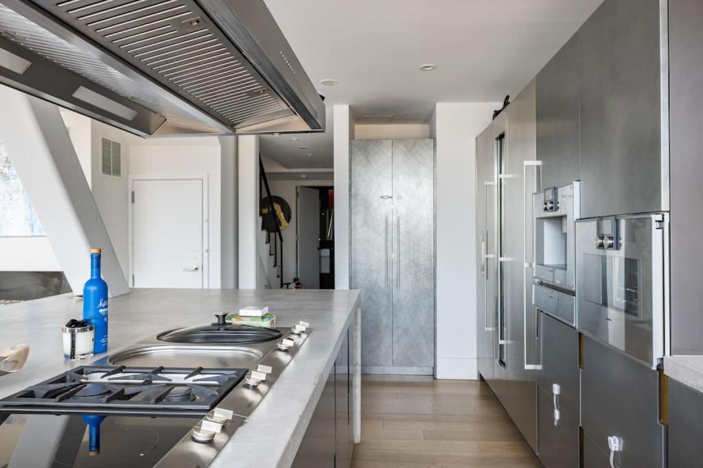 Travive New York Brand New Five Bedroom Penthouse