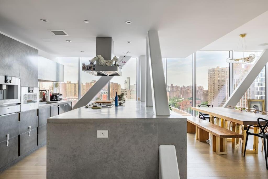 Travive New York Brand New Five Bedroom Penthouse