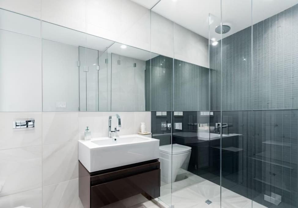 Travive New York Brand New Five Bedroom Penthouse