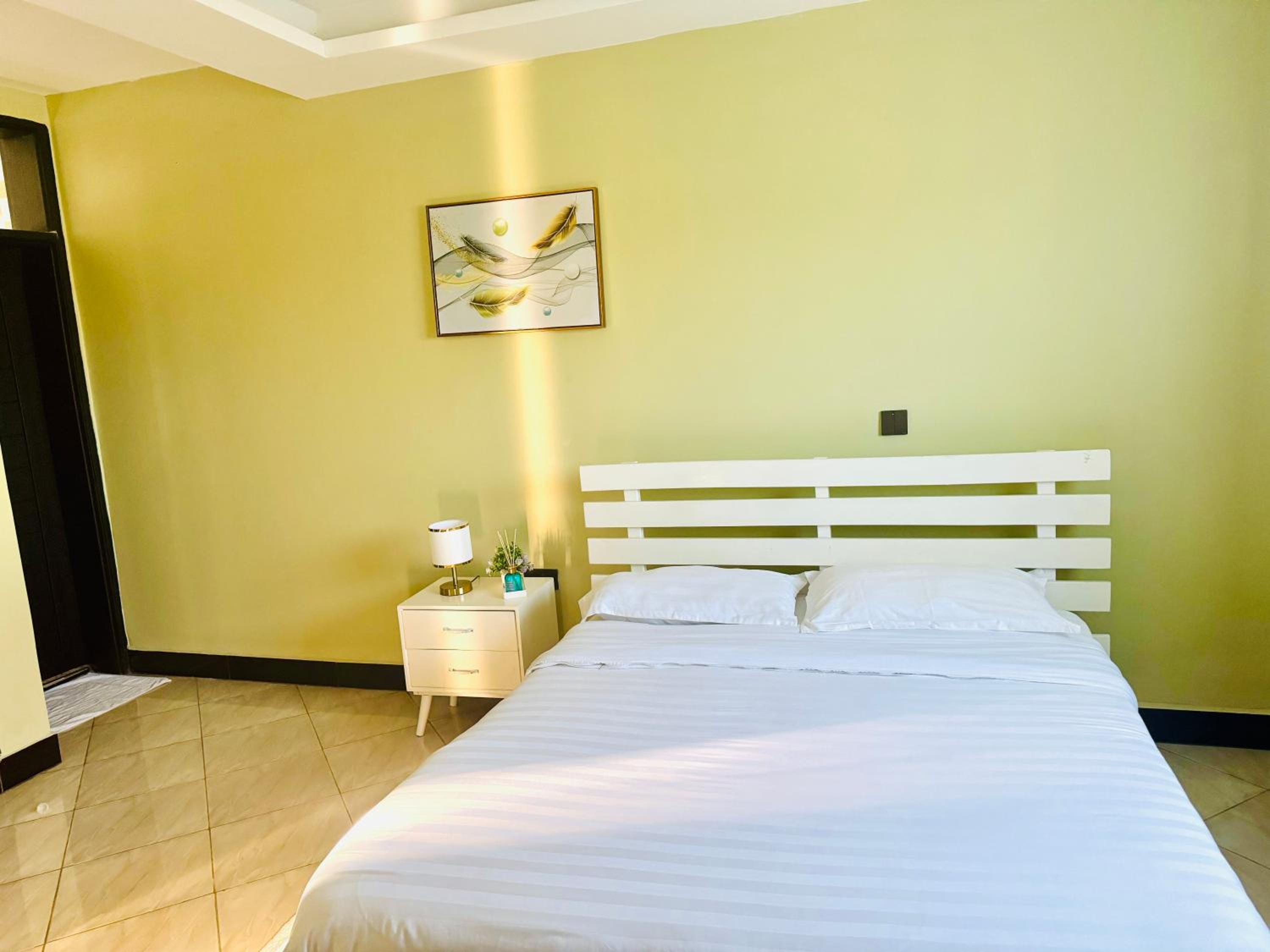 Fivas Residences
