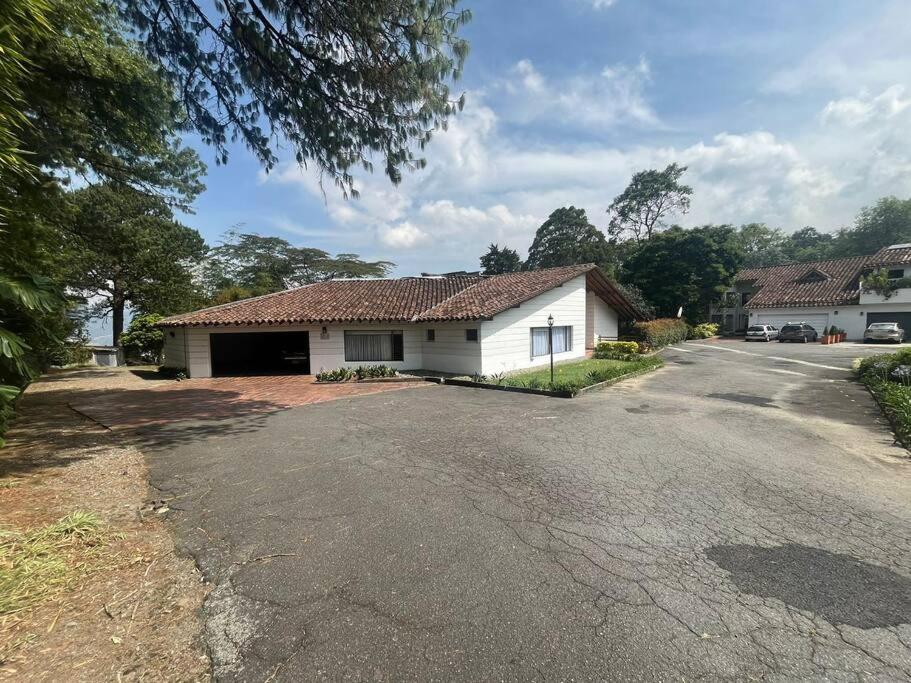 Casa de lujo con jacuzzi y desayuno incluido