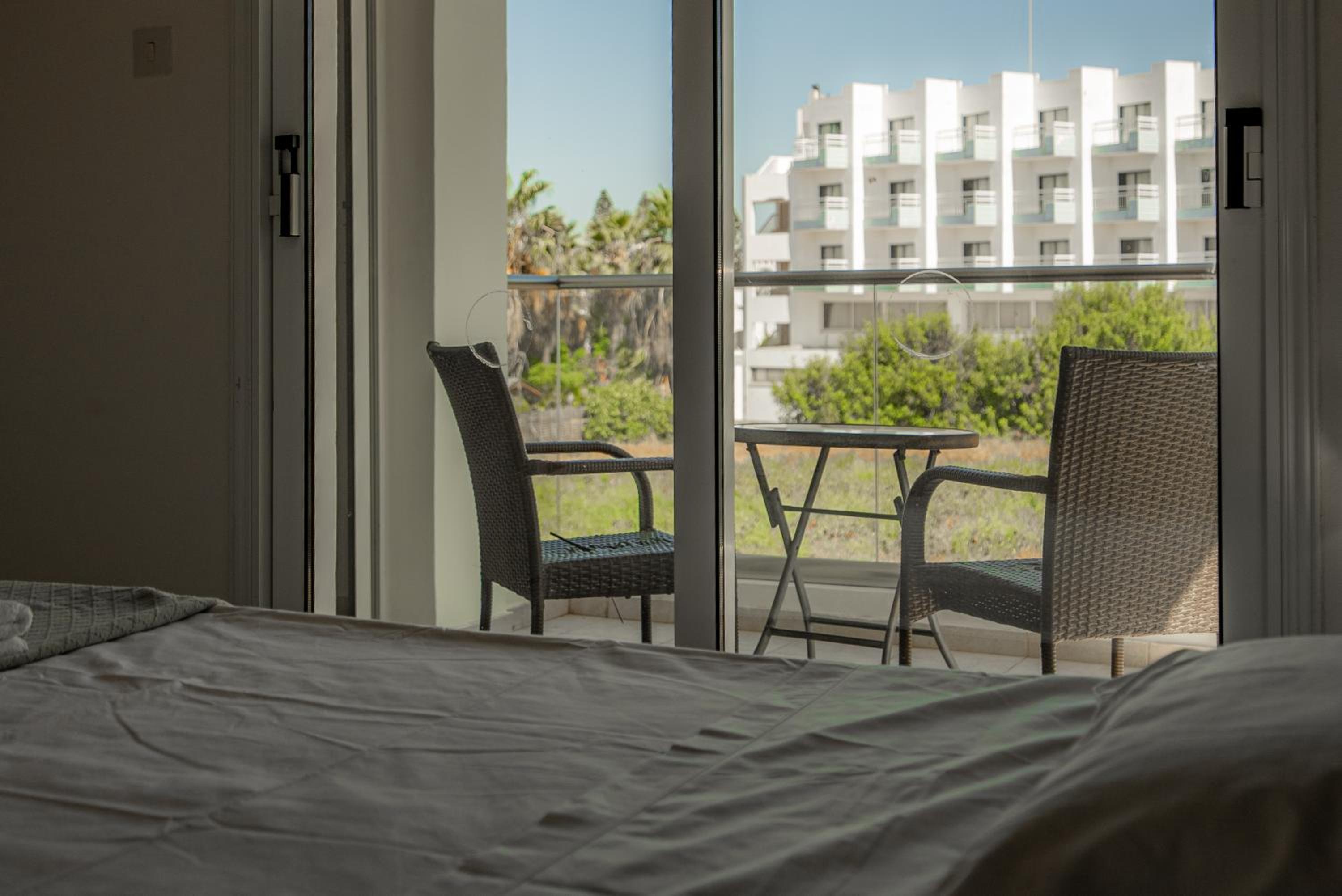 Etherium Villa Pernera, Protaras