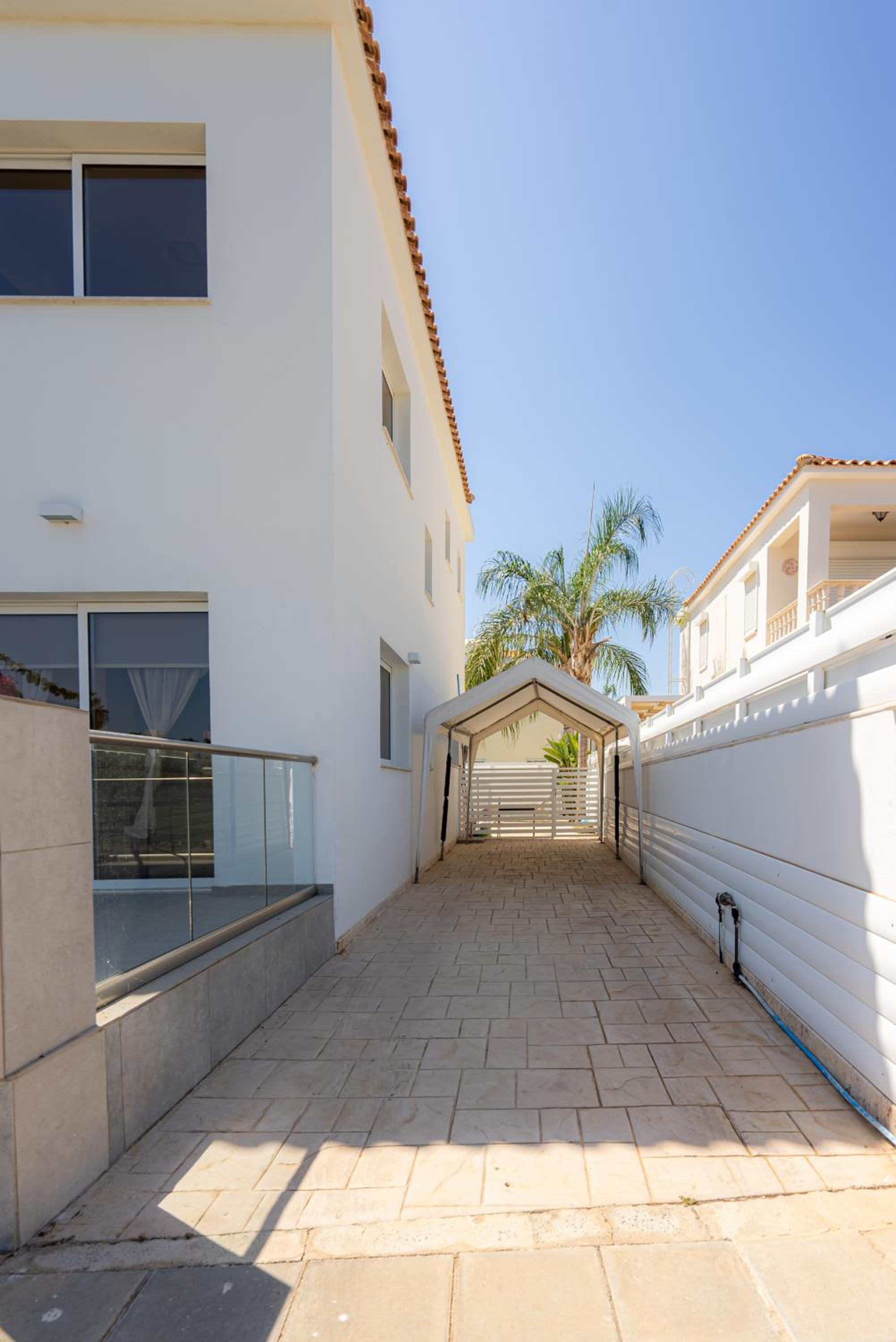 Etherium Villa Pernera, Protaras