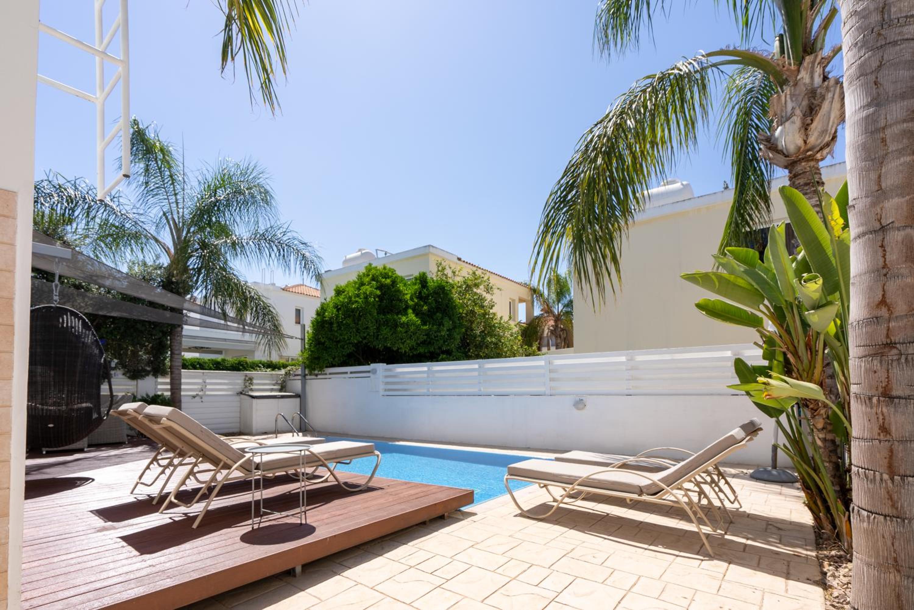 Etherium Villa Pernera, Protaras