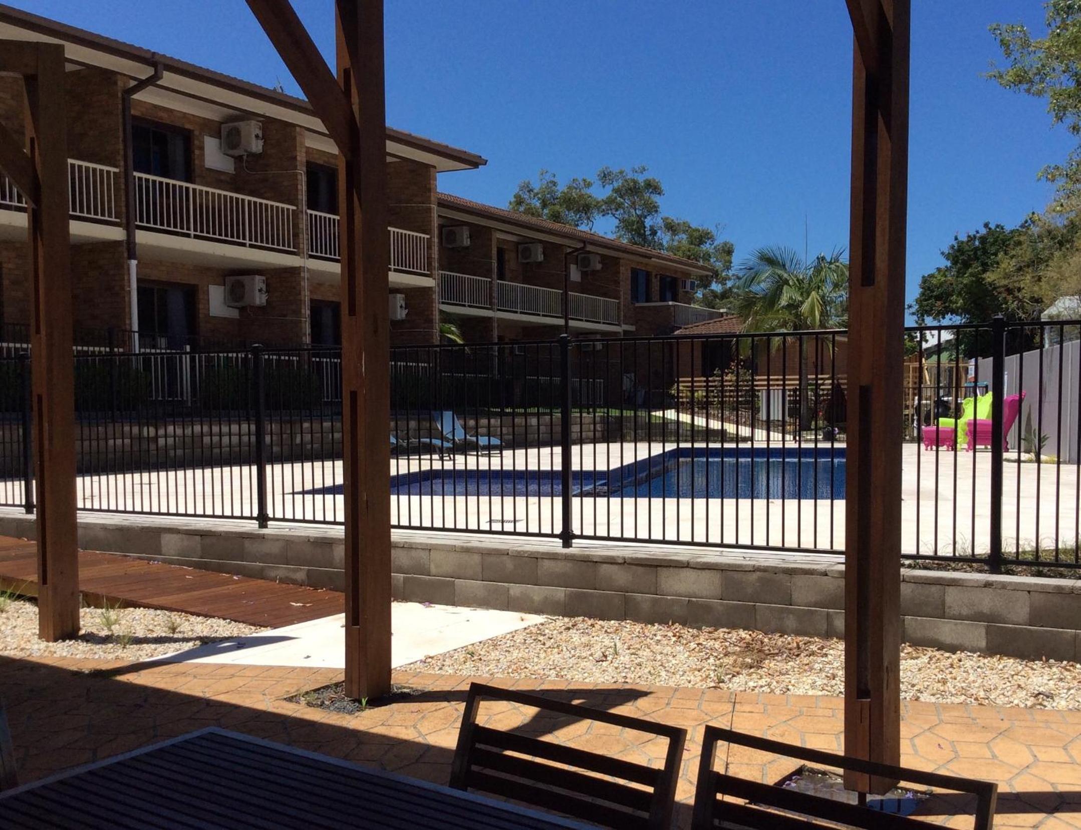 Hawks Nest Motel