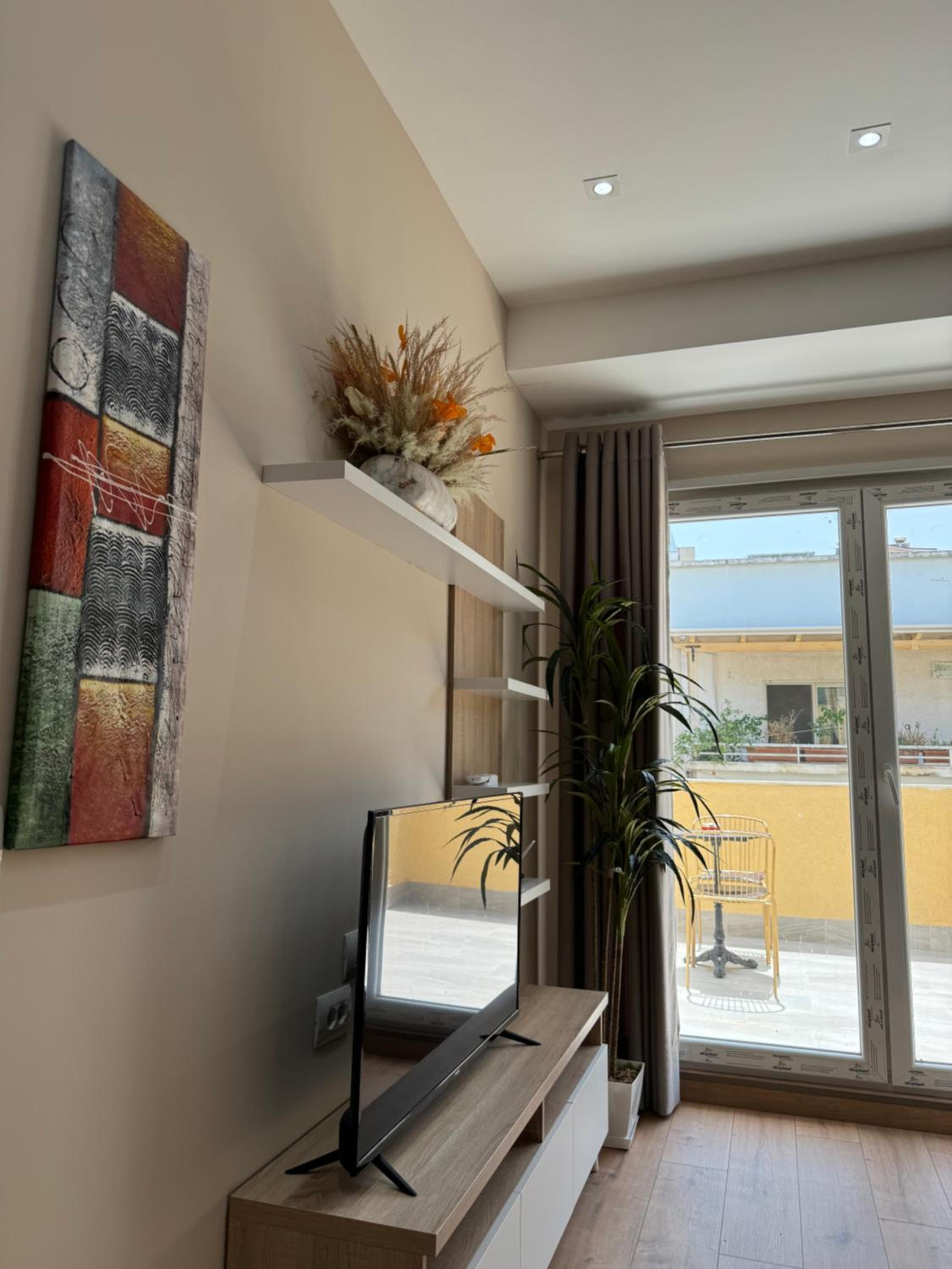 Haris Apartments Tirana