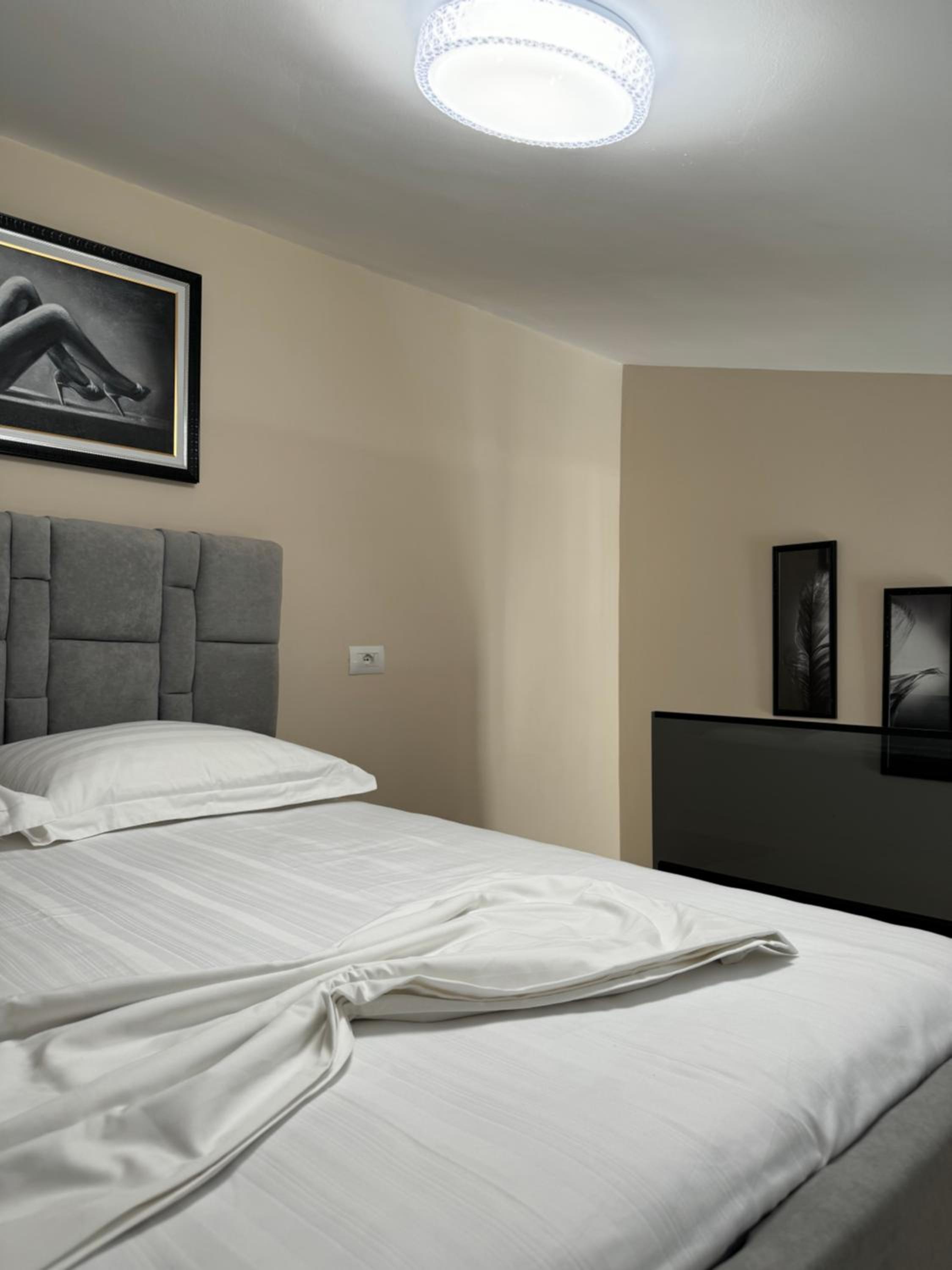 Haris Apartments Tirana