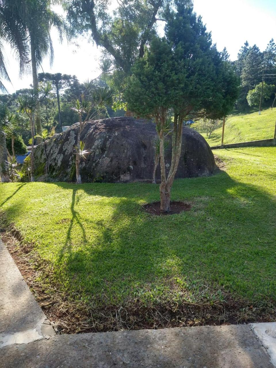 Sítio com natureza privilegiada
