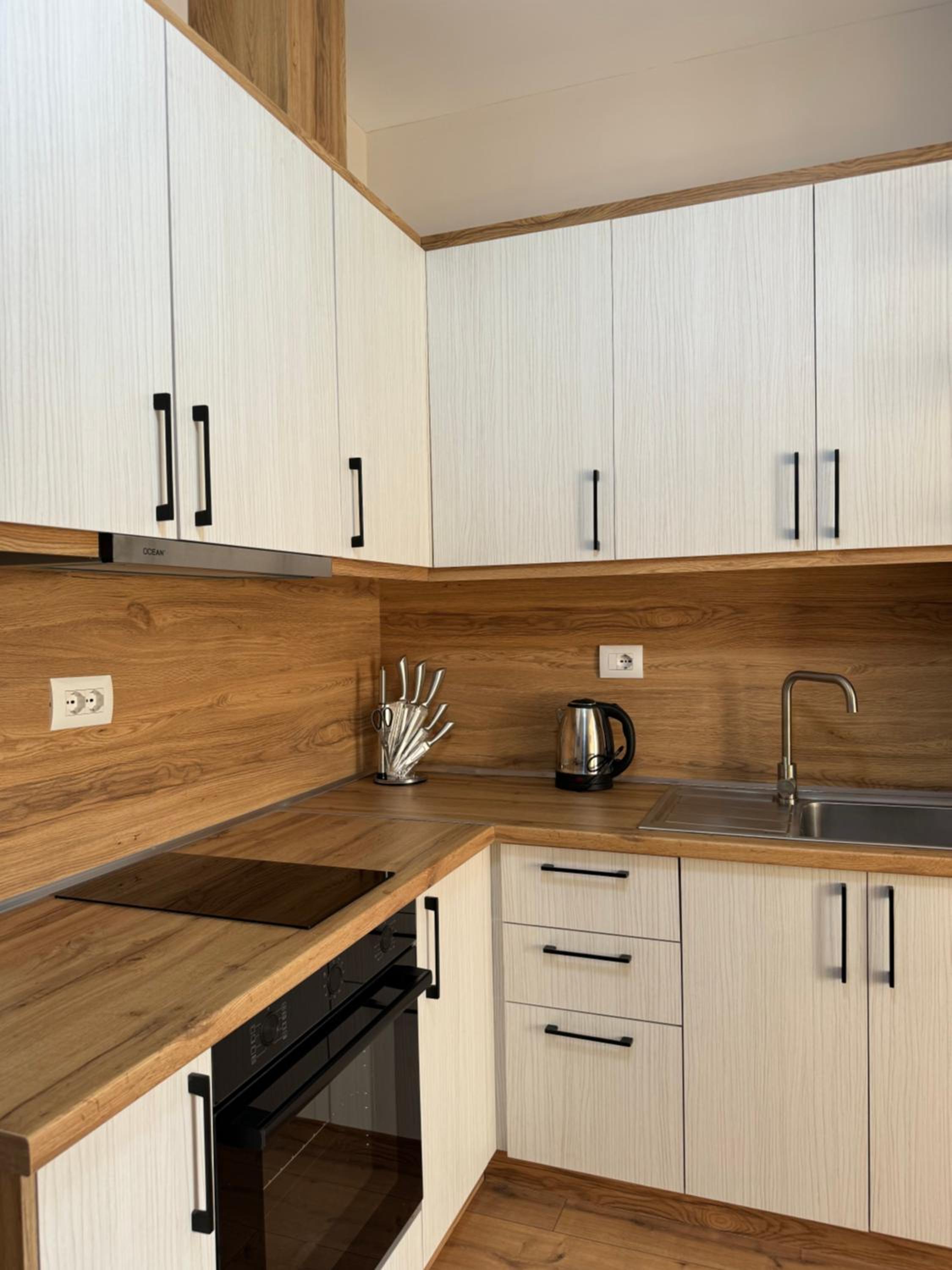 Haris Apartments Tirana