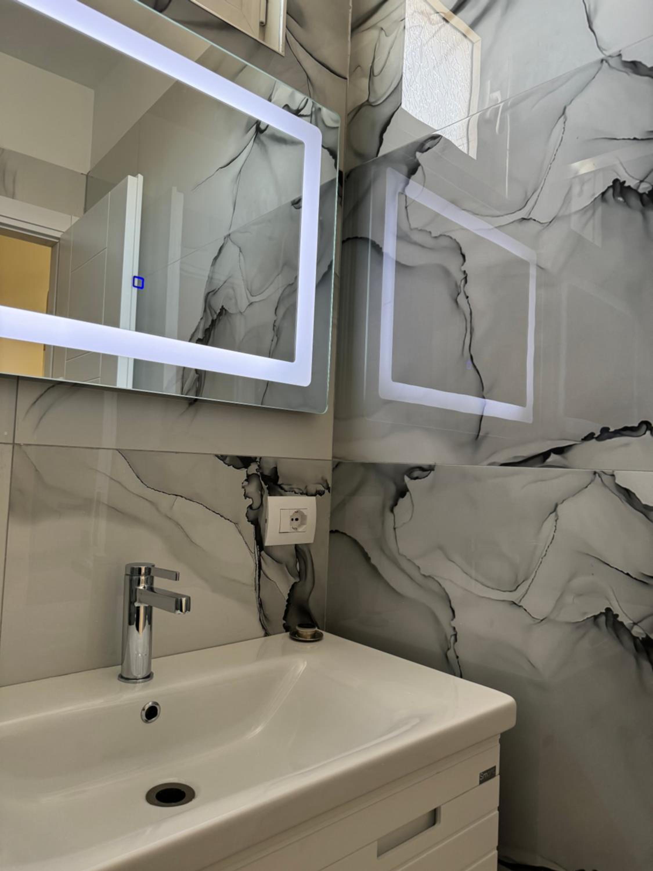 Haris Apartments Tirana