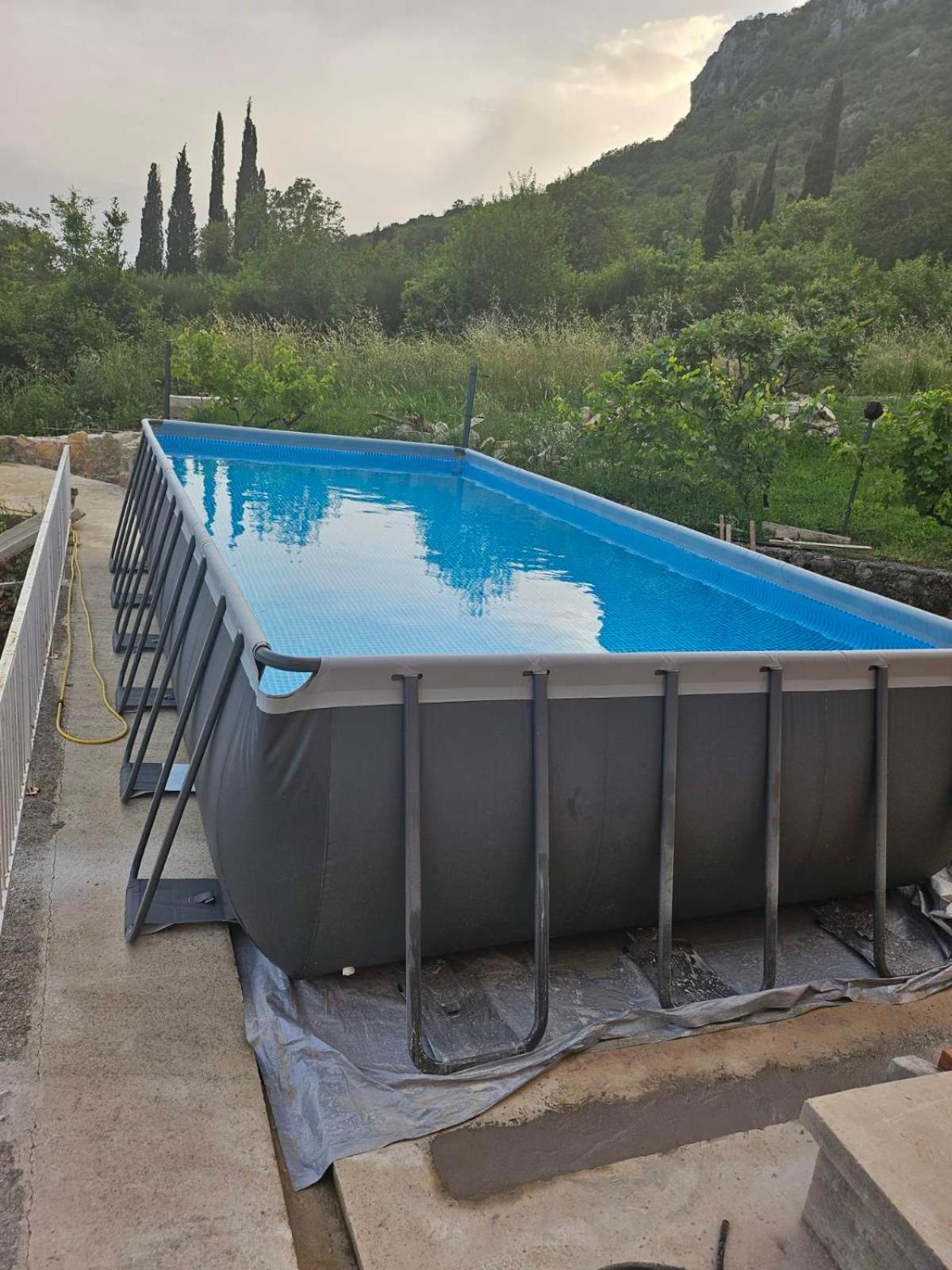 La Vita Bella with pool