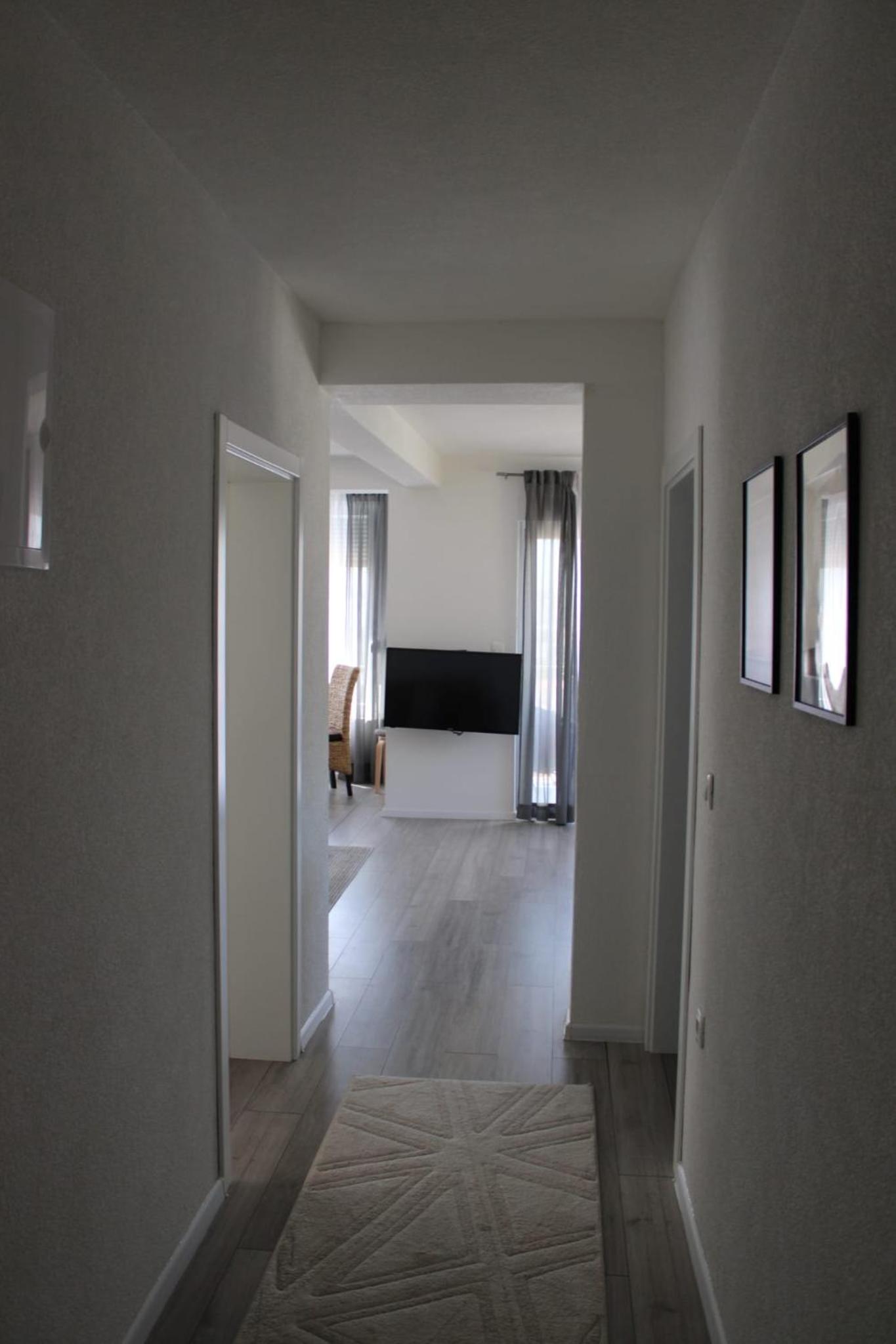 Apartment Merry Harmony Heights - Balcony & Free Garage & Parking