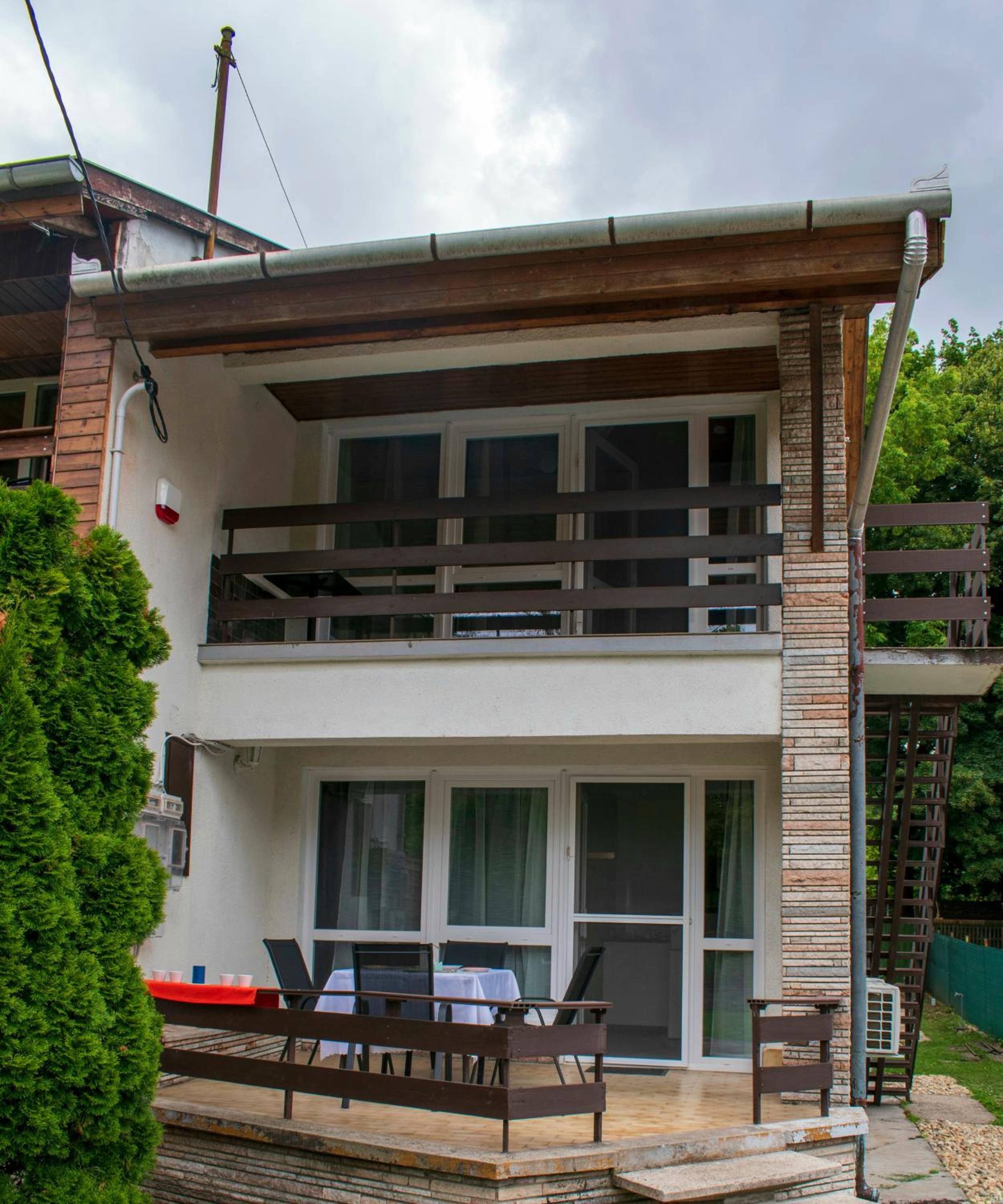 Nyugágy Apartman