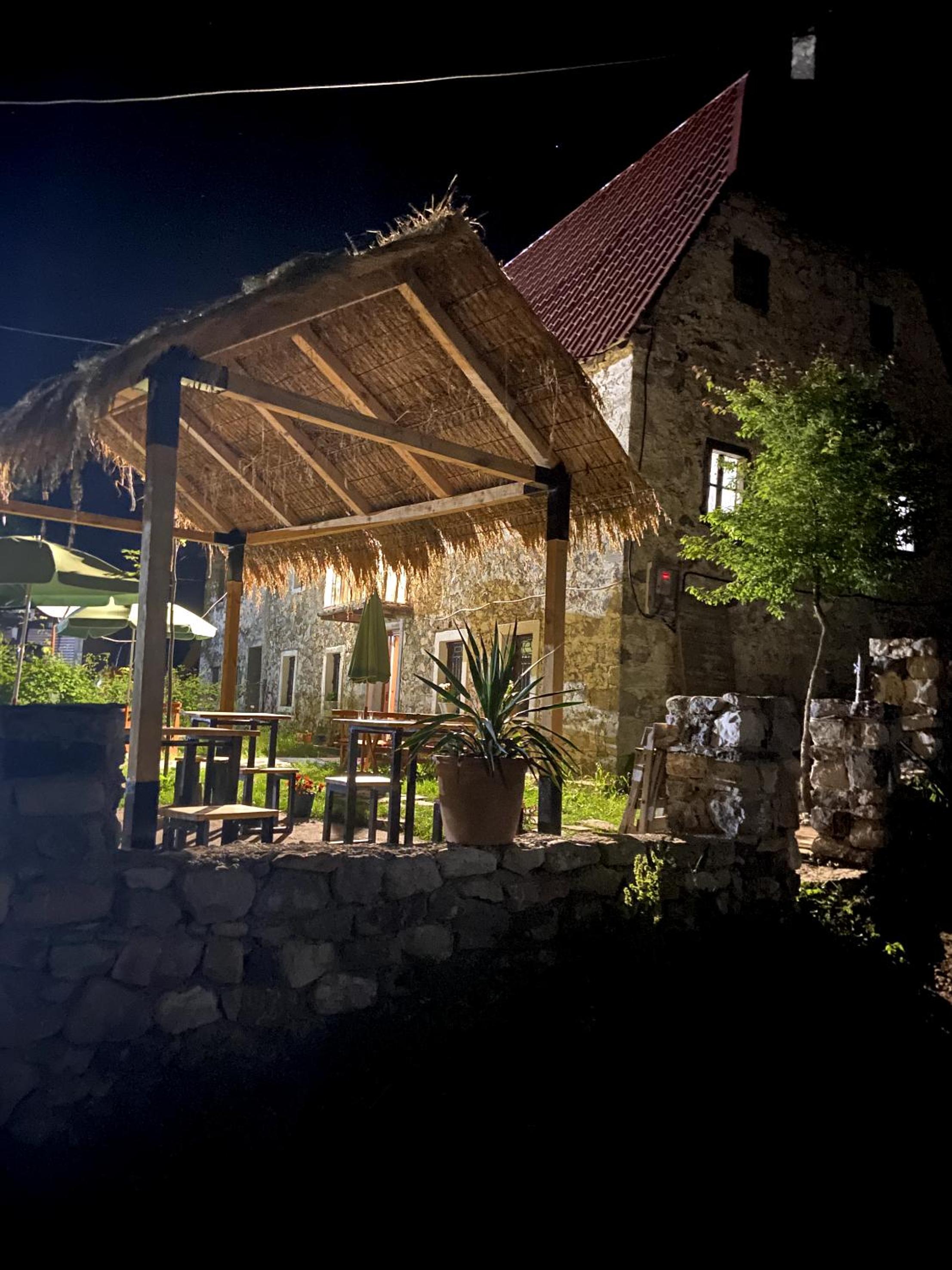 Guesthouse Kujtimi