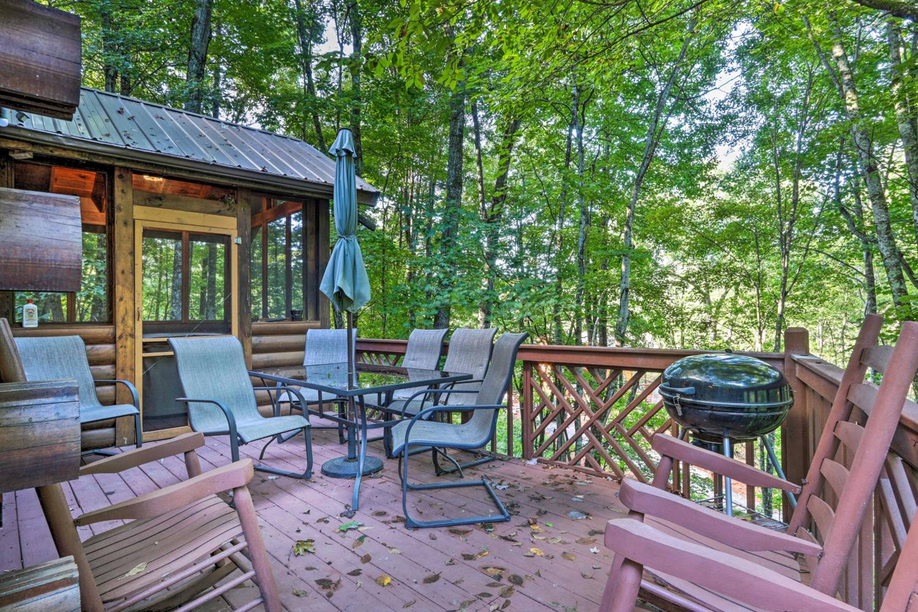 Cozy Cabin in PERFECT location - Property Image 5