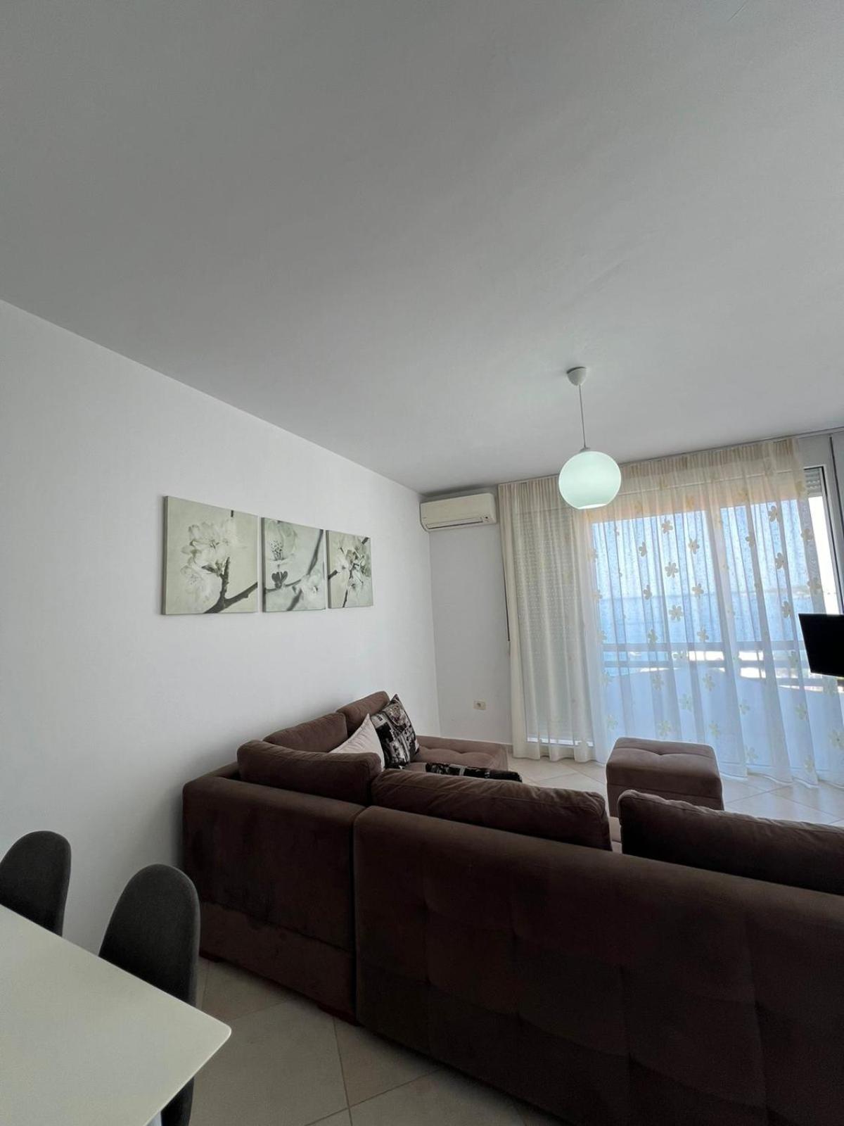 Deli apartments