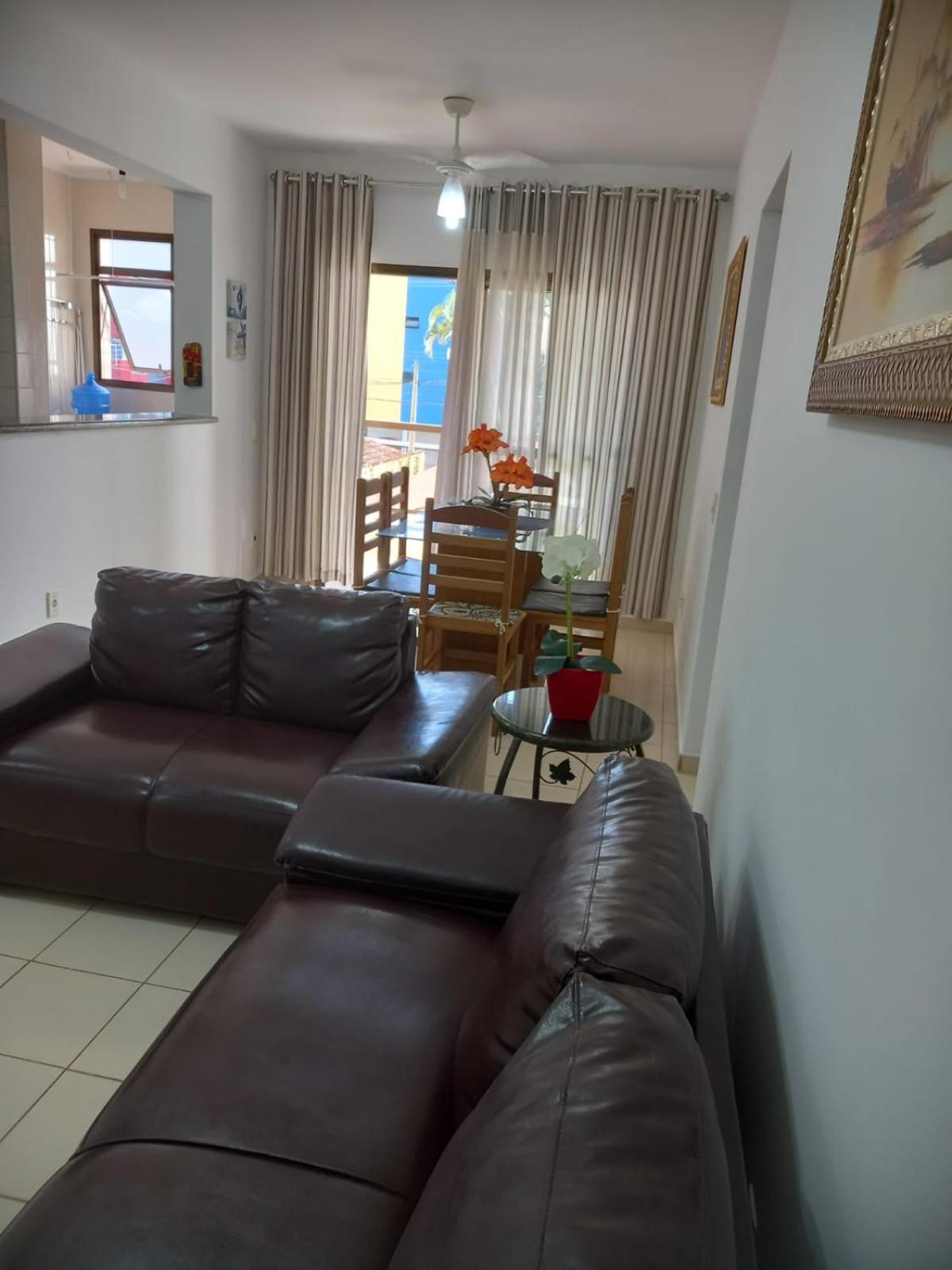 Apartamento 150 metros da Praia Grande em Ubatuba-SP