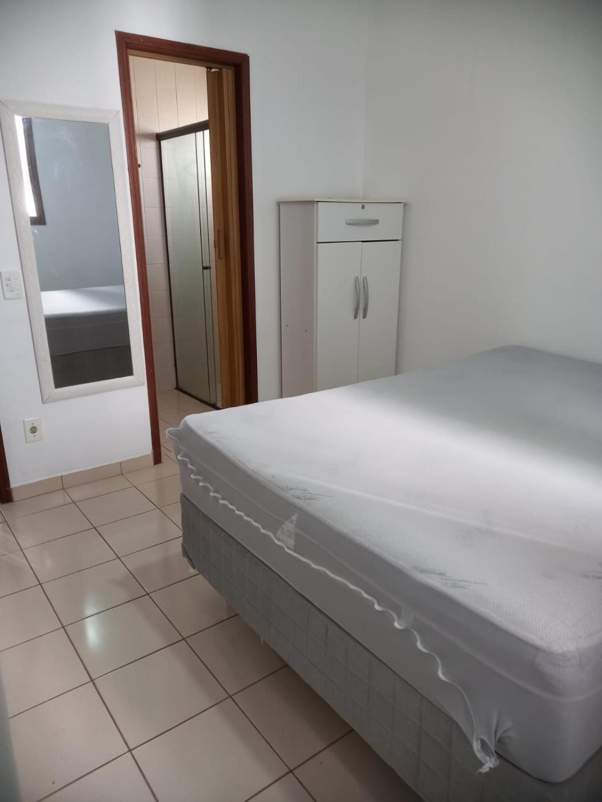 Apartamento 150 metros da Praia Grande em Ubatuba-SP