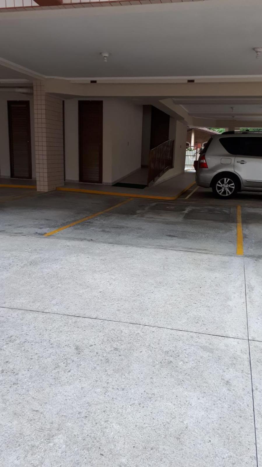 Apartamento 150 metros da Praia Grande em Ubatuba-SP